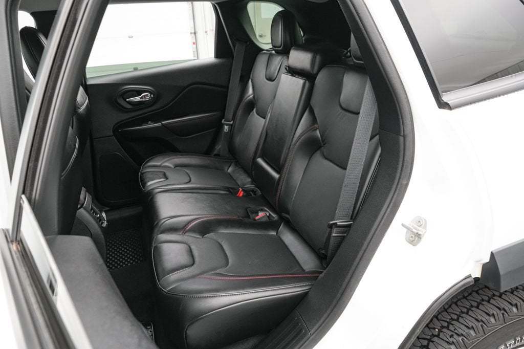 2022 Jeep Cherokee Trailhawk