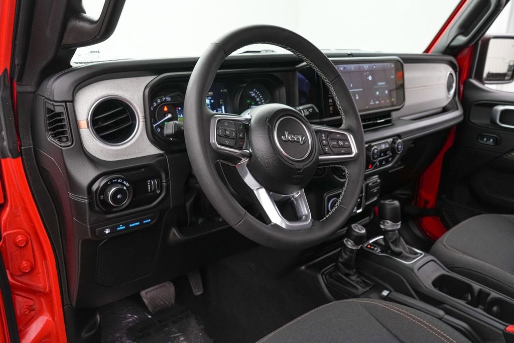 2025 Jeep Wrangler Sahara 4xe