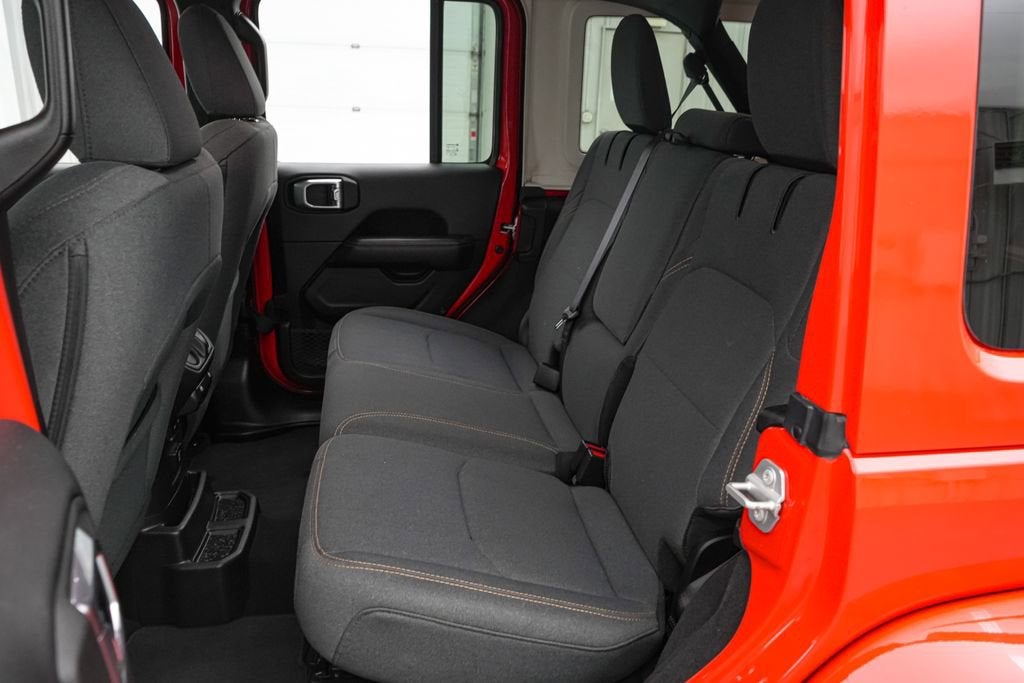 2025 Jeep Wrangler Sahara 4xe
