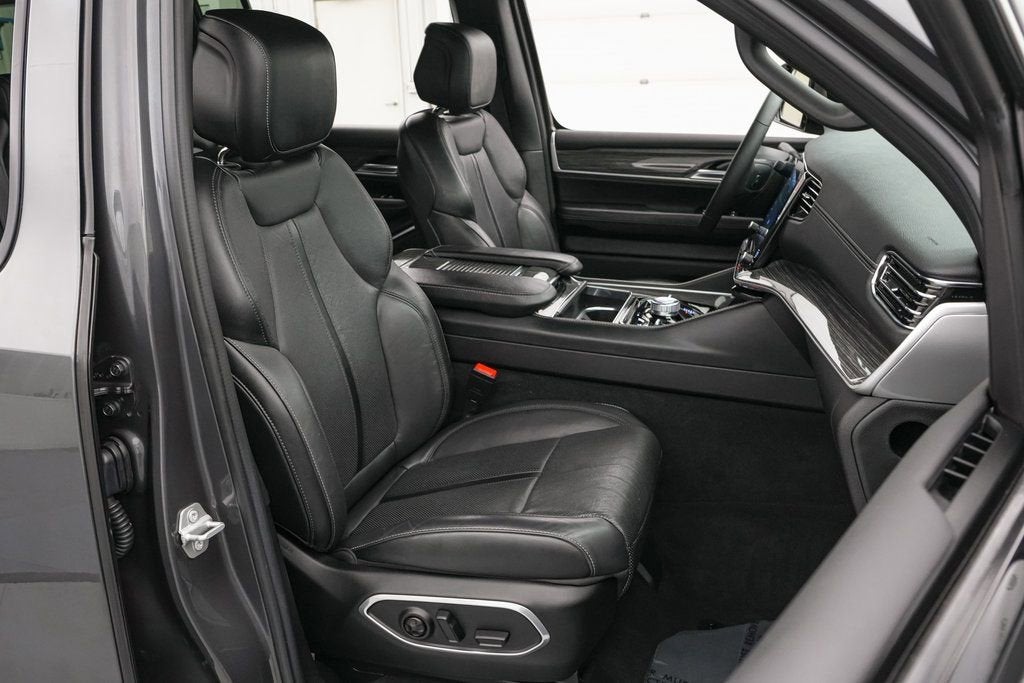 2022 Jeep Wagoneer Series III