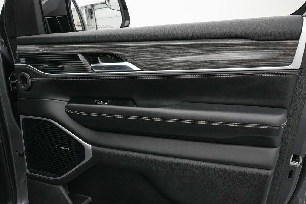 2022 Jeep Wagoneer Series III