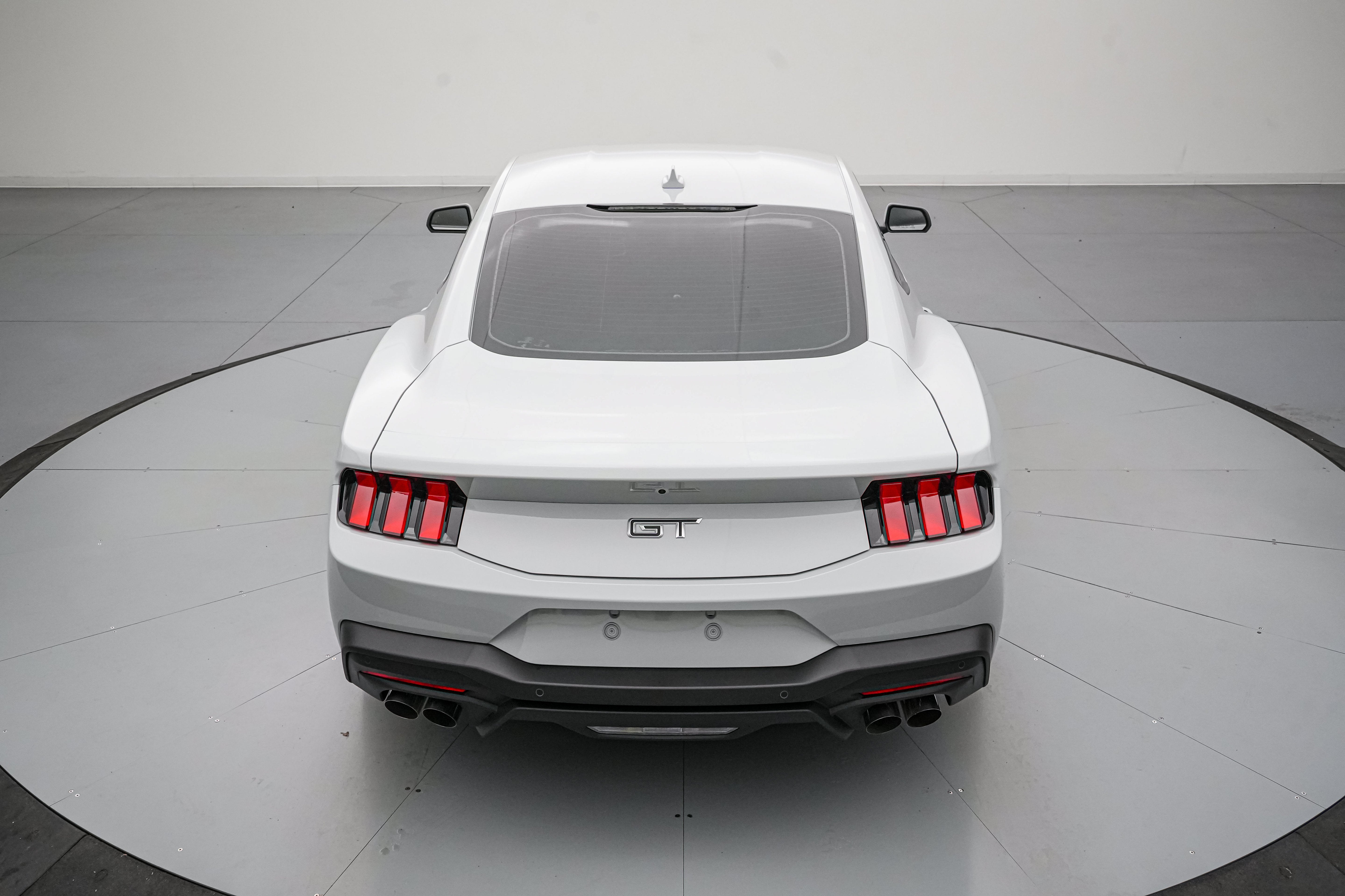 2026 Ford Mustang LMP 810