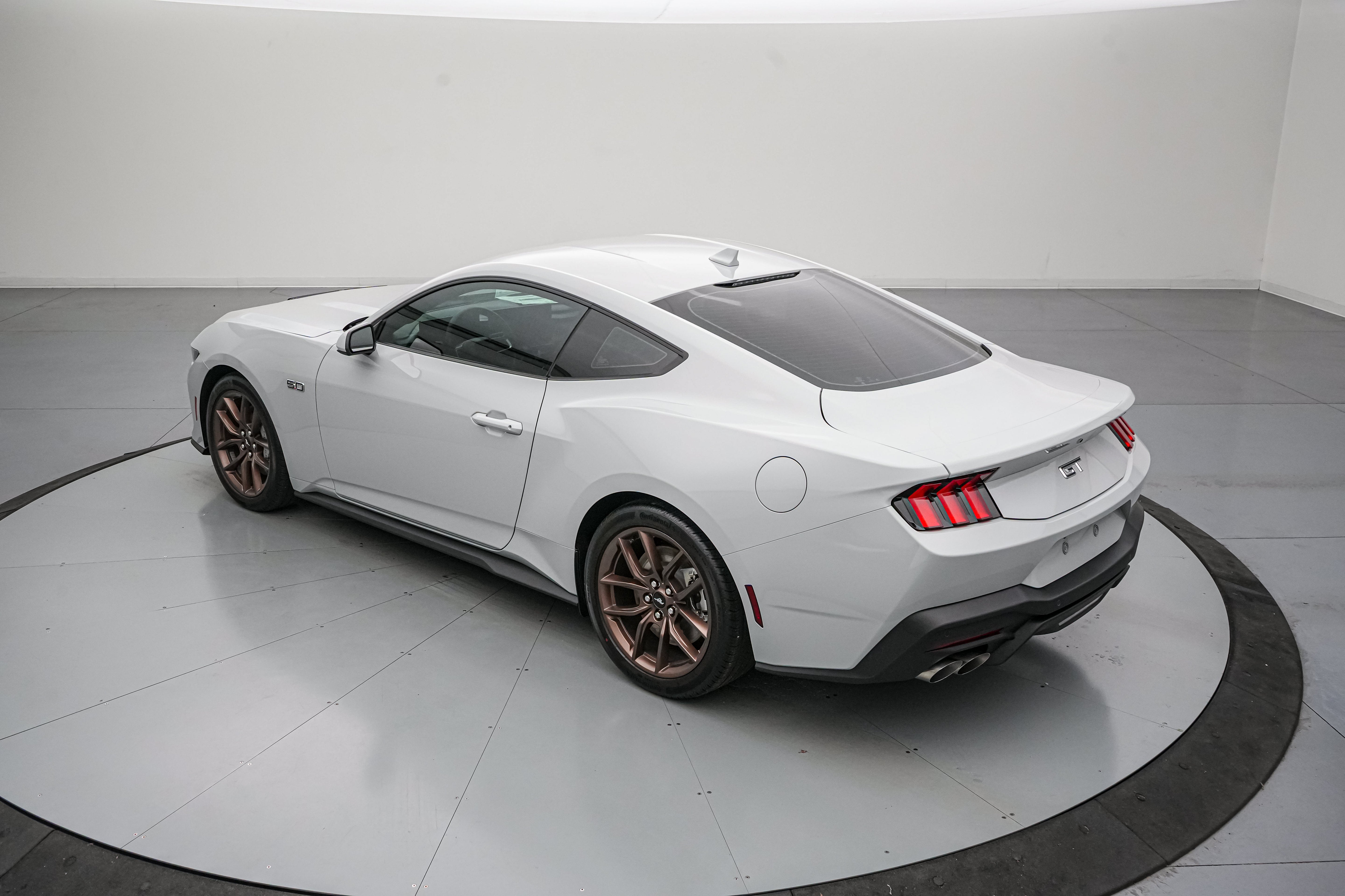 2026 Ford Mustang LMP 810