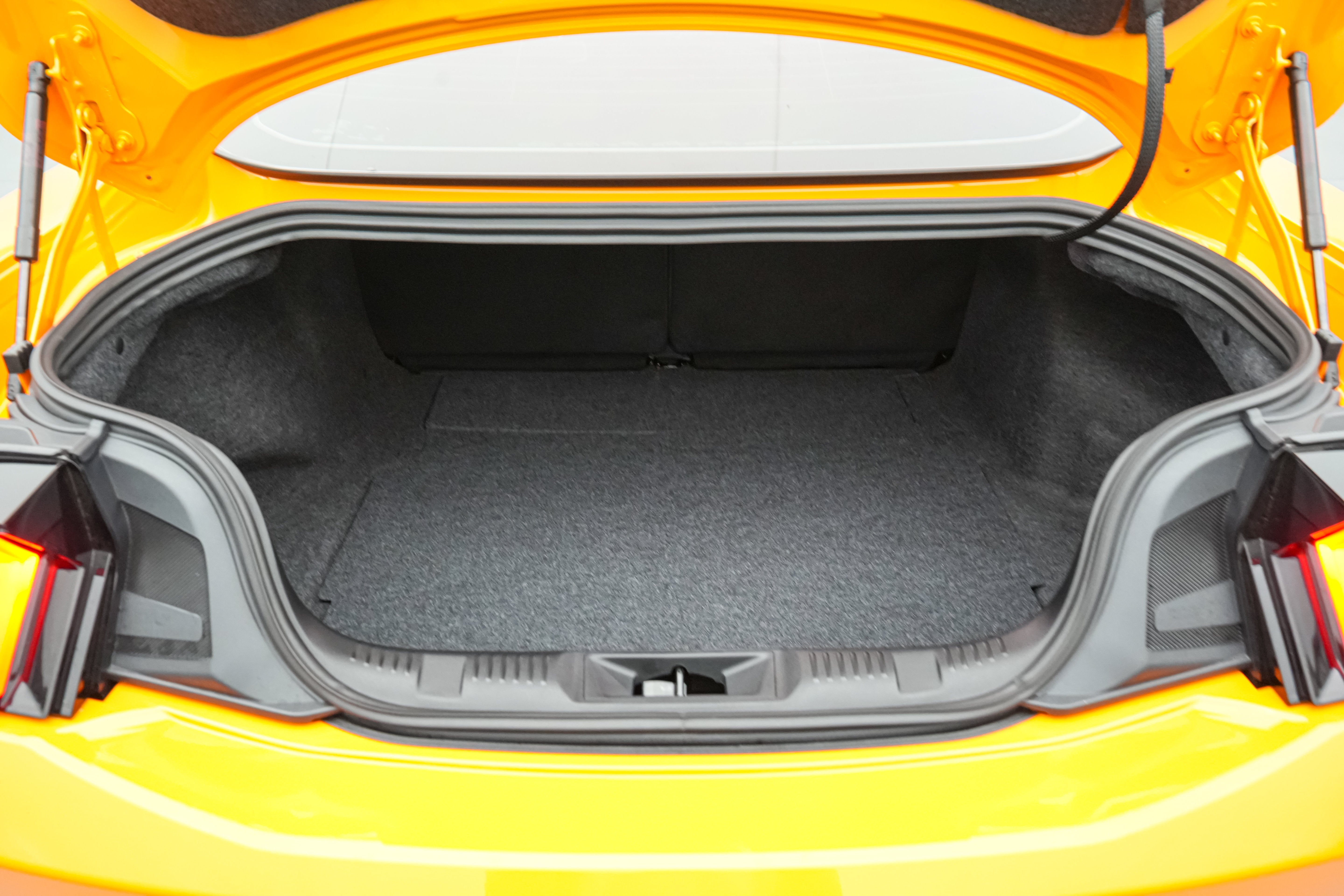 2026 Ford Mustang LMP 810