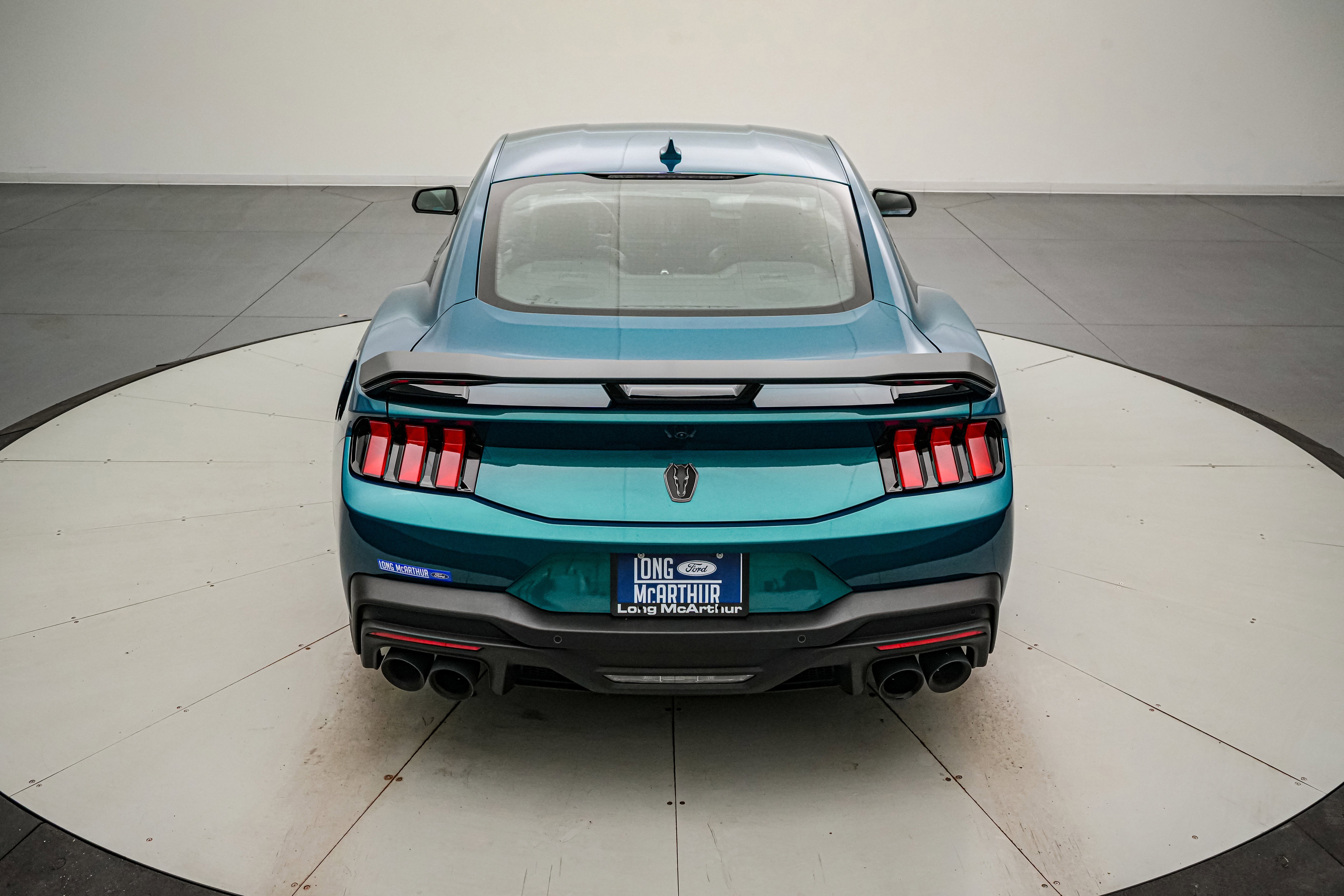 2026 Ford Mustang Dark Horse