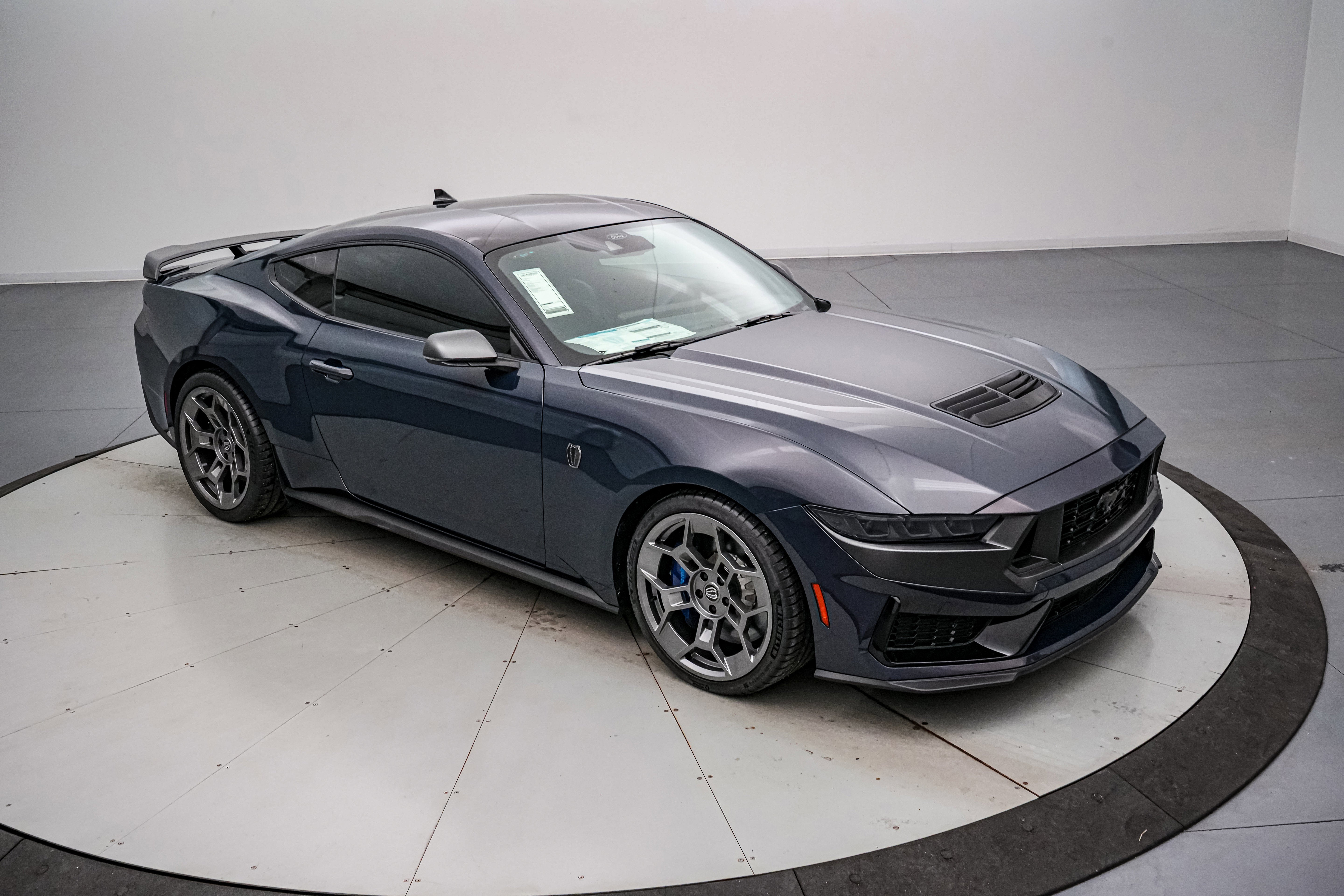 2025 Ford Mustang Dark Horse