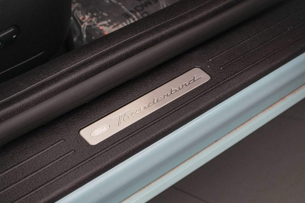 2003 Ford Thunderbird Base