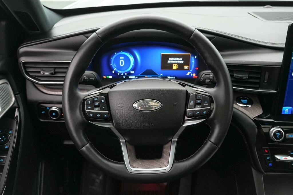 2023 Ford Explorer Platinum