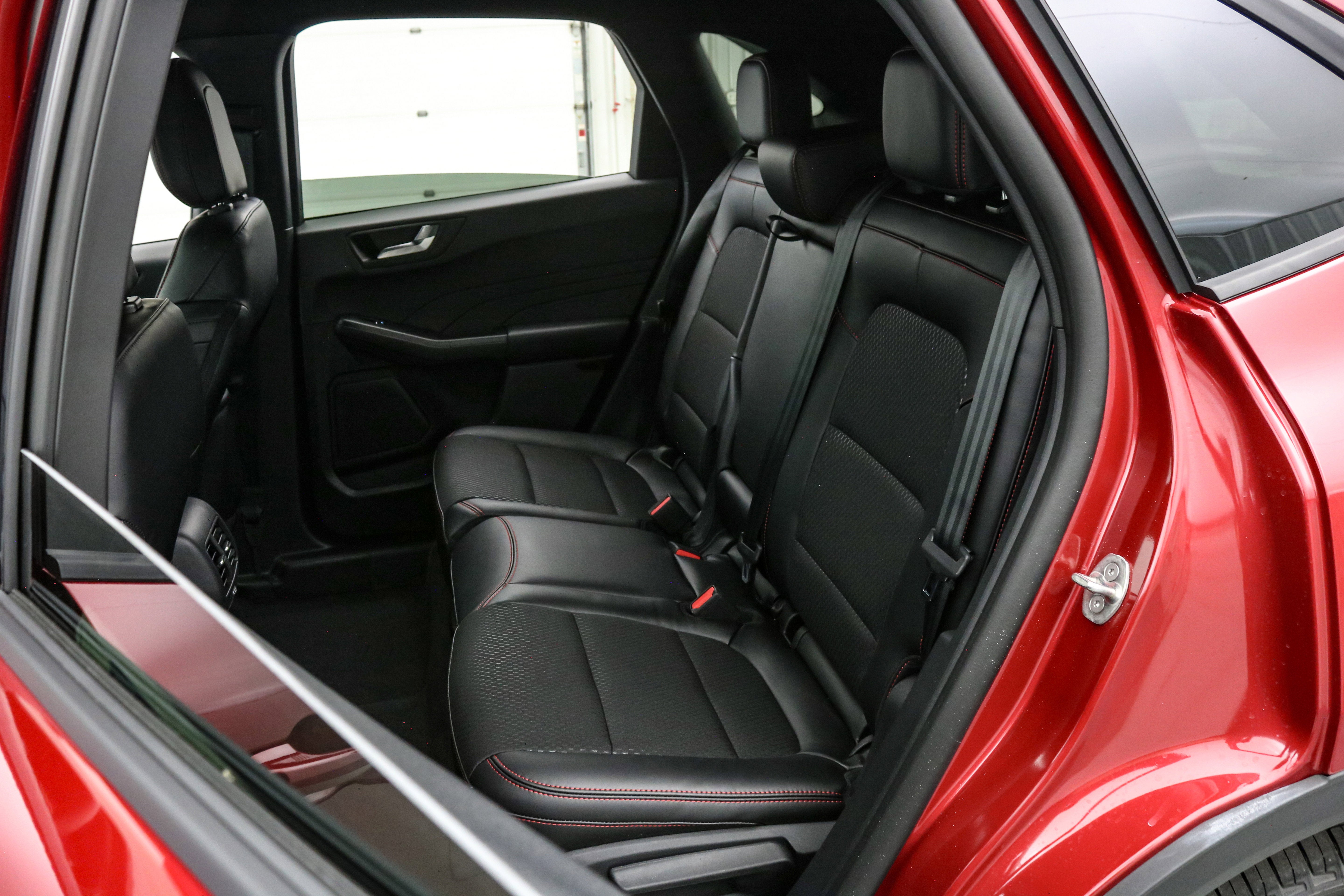 2026 Ford Escape ST-Line Select