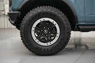 2023 Ford Bronco w/ Sasquatch Pkg