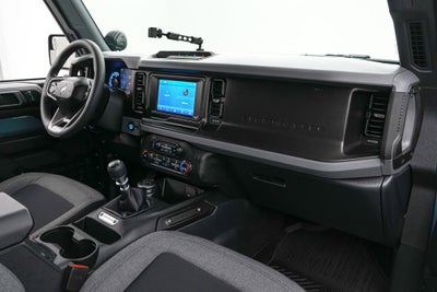 2023 Ford Bronco w/ Sasquatch Pkg