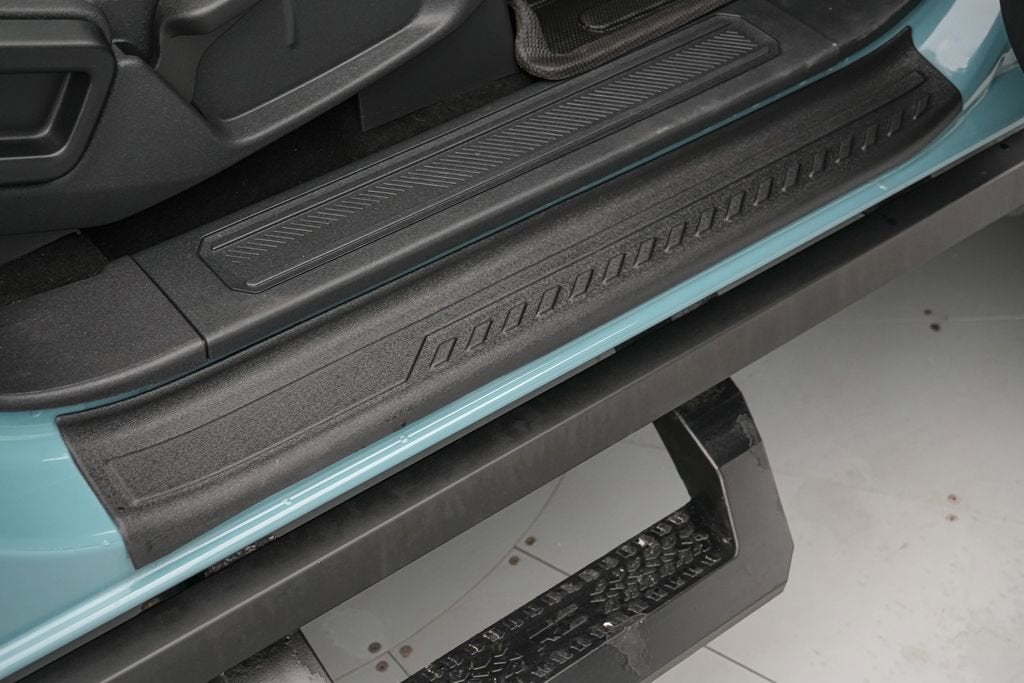 2023 Ford Bronco w/ Sasquatch Pkg