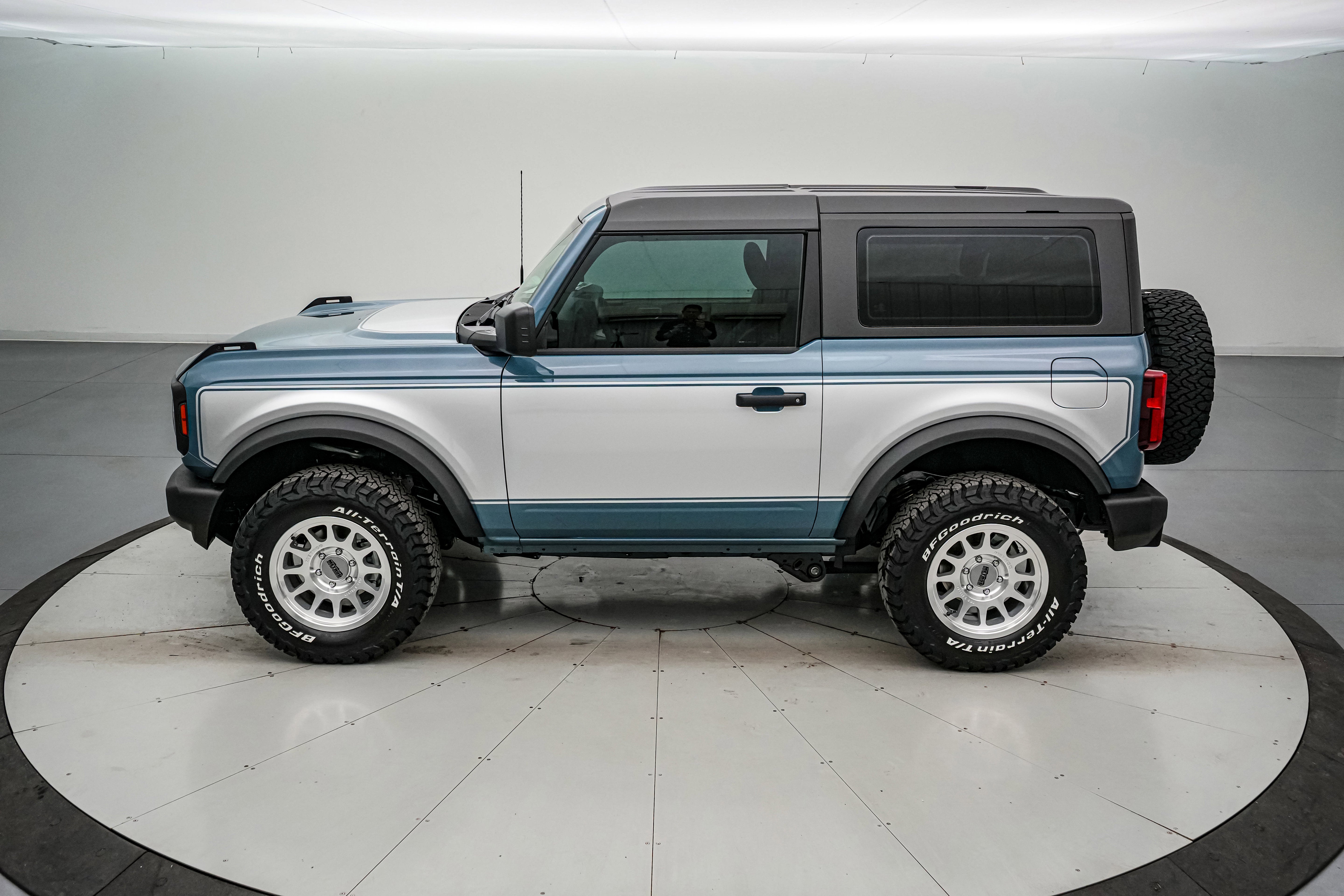 2025 Ford Bronco LMP Vintage