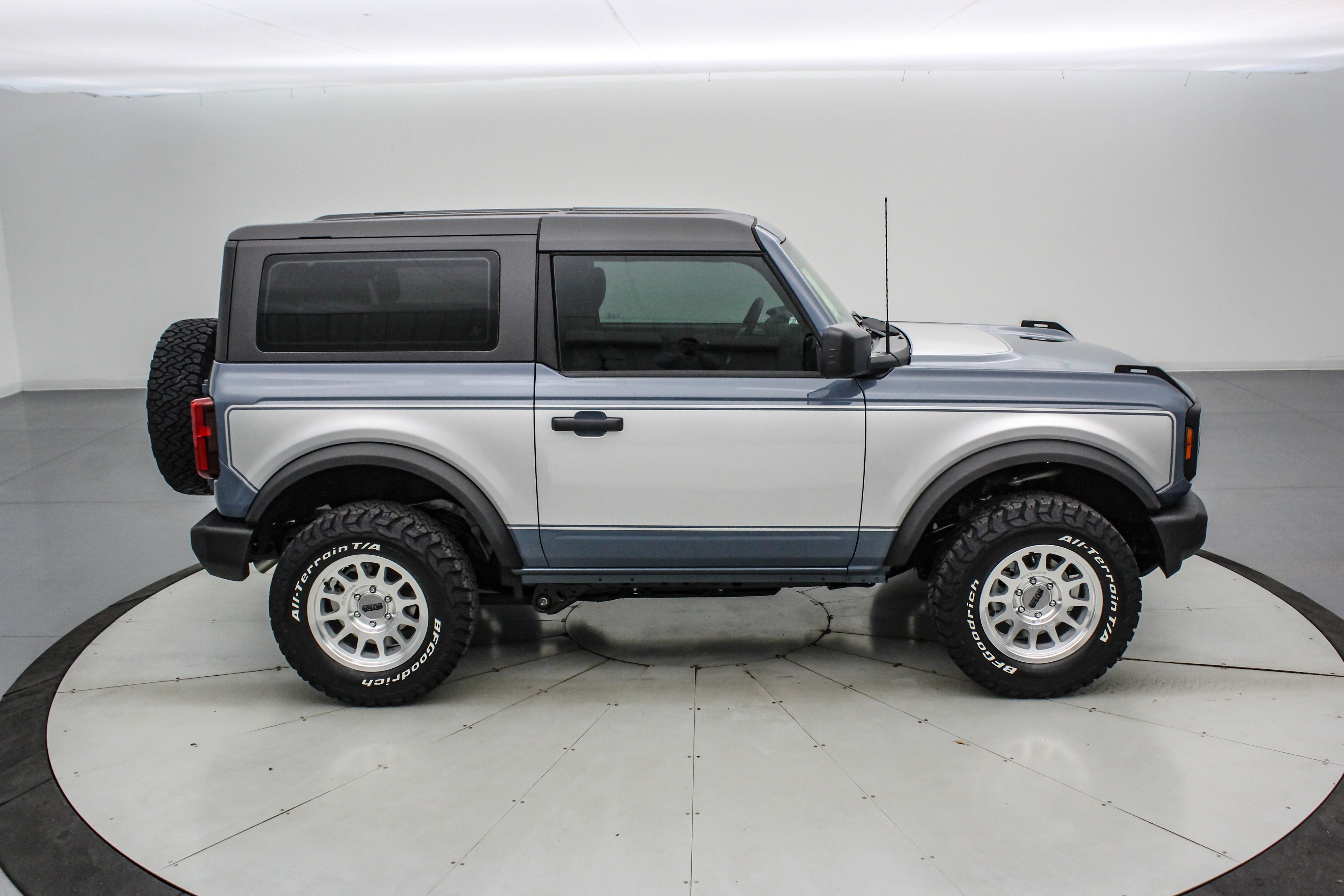 2025 Ford Bronco LMP Vintage