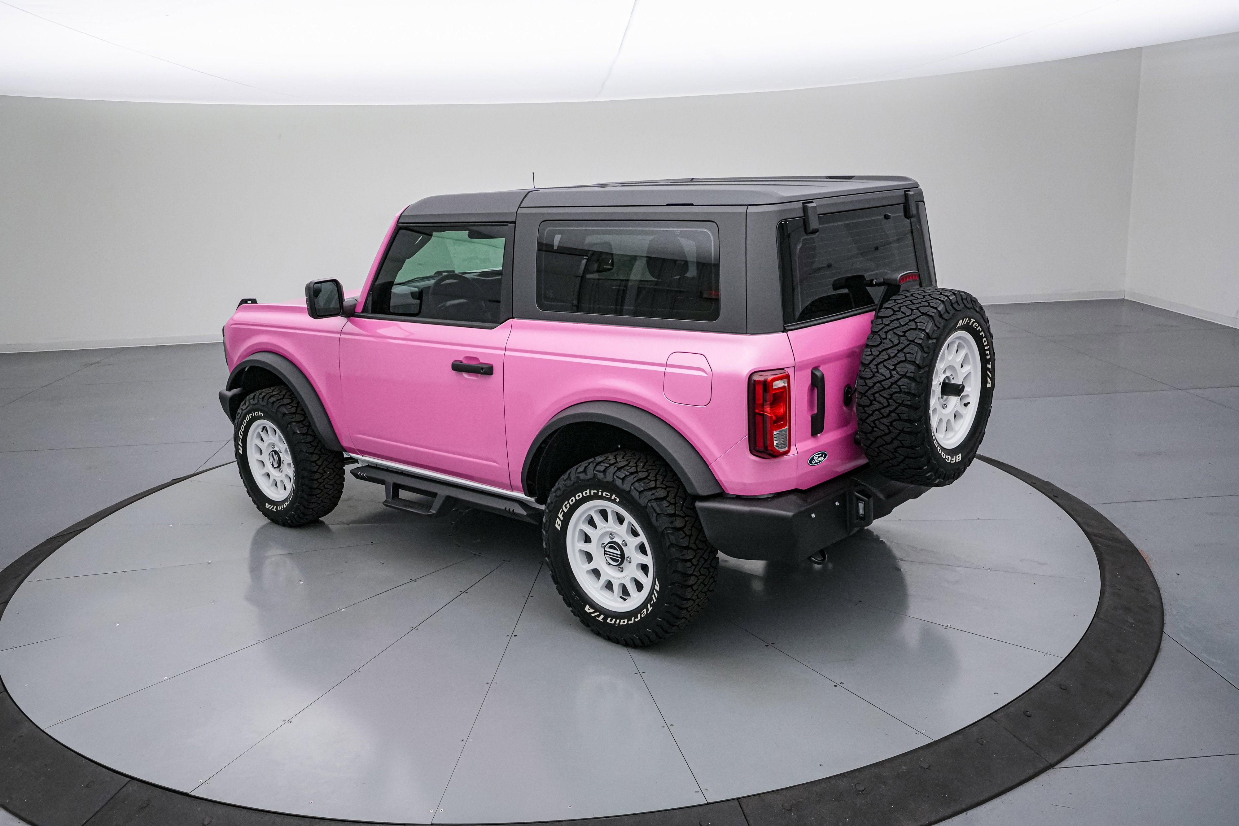 2026 Ford Bronco Vintage Pink Pony