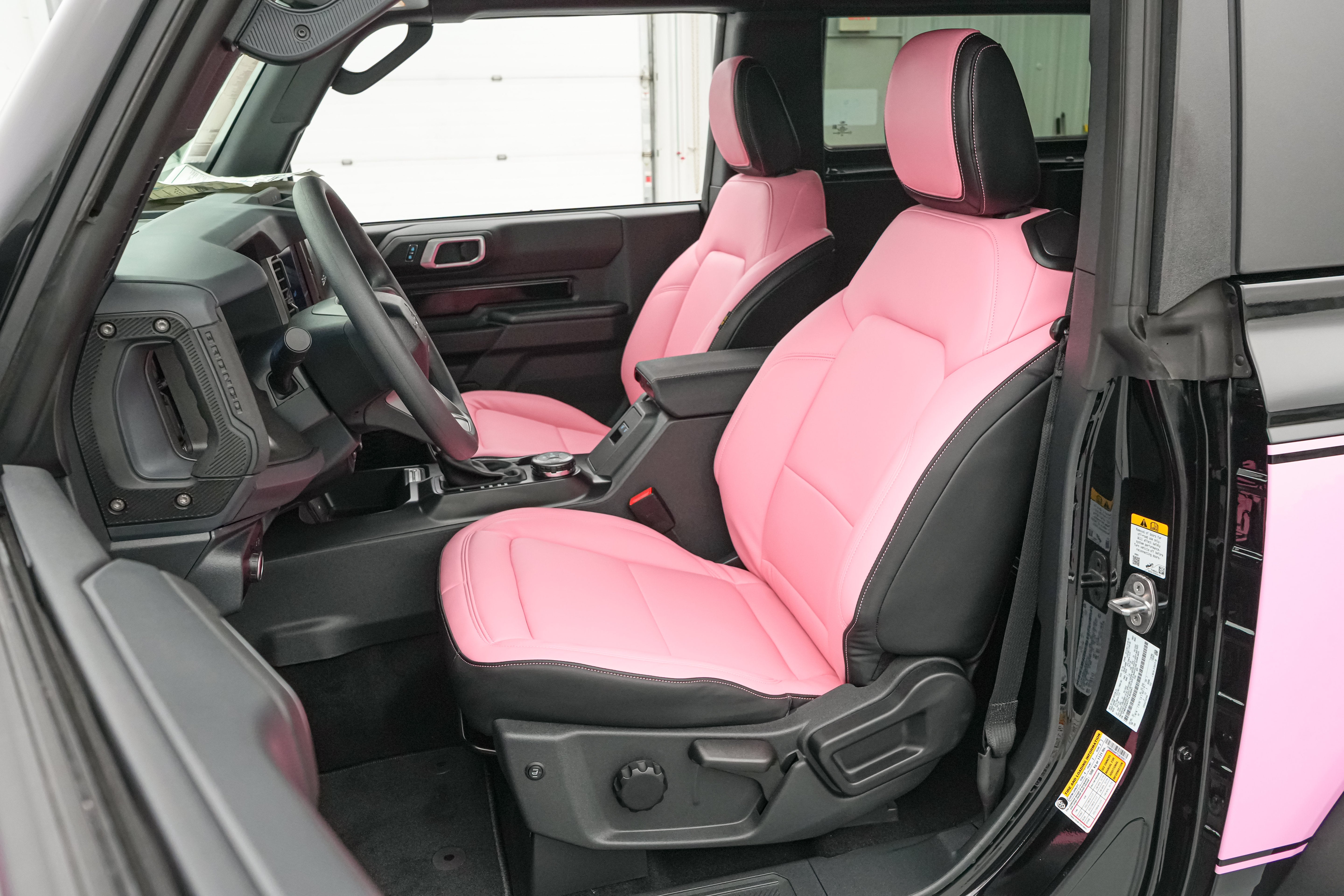 2026 Ford Bronco Vintage Pink