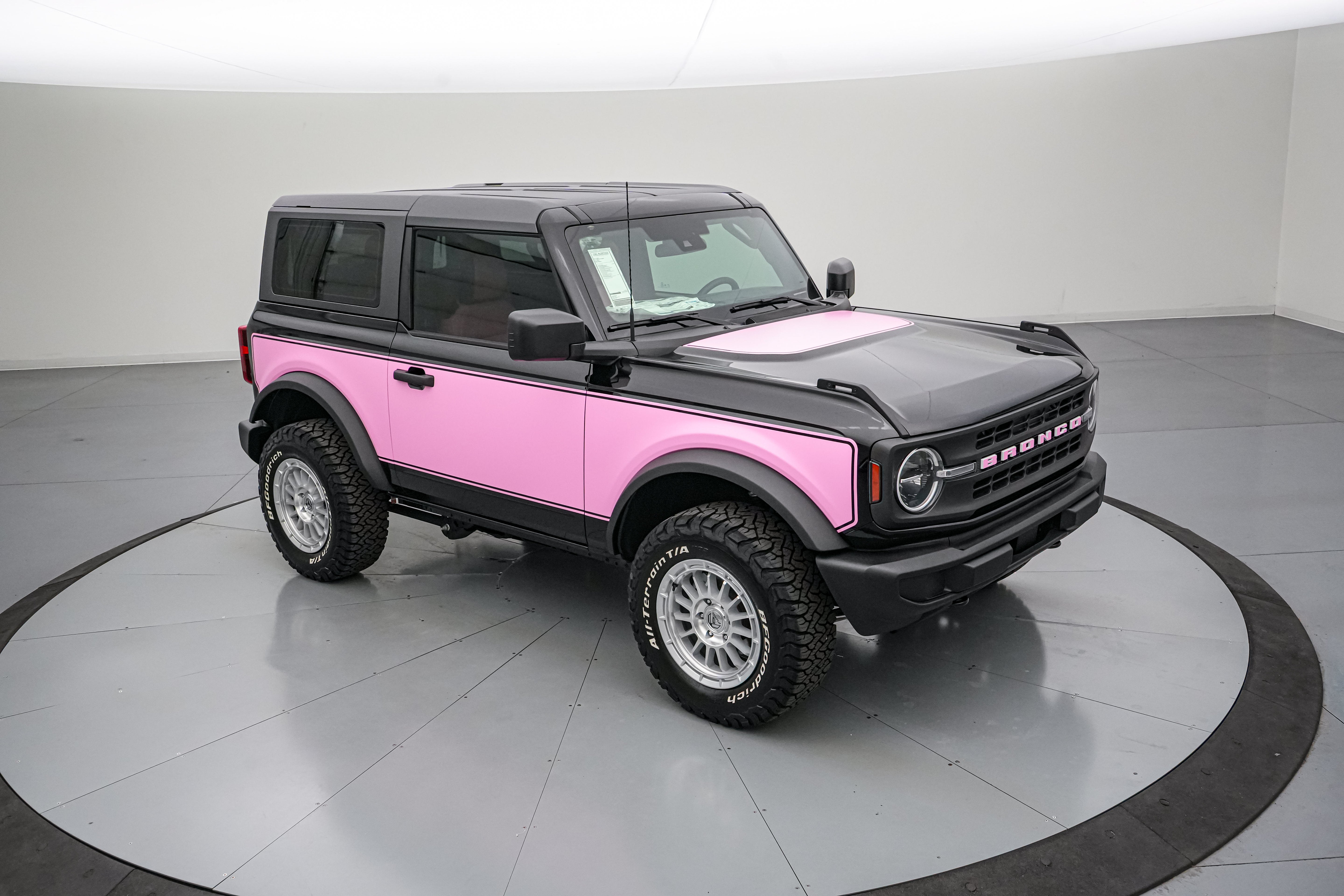 2026 Ford Bronco Vintage Pink