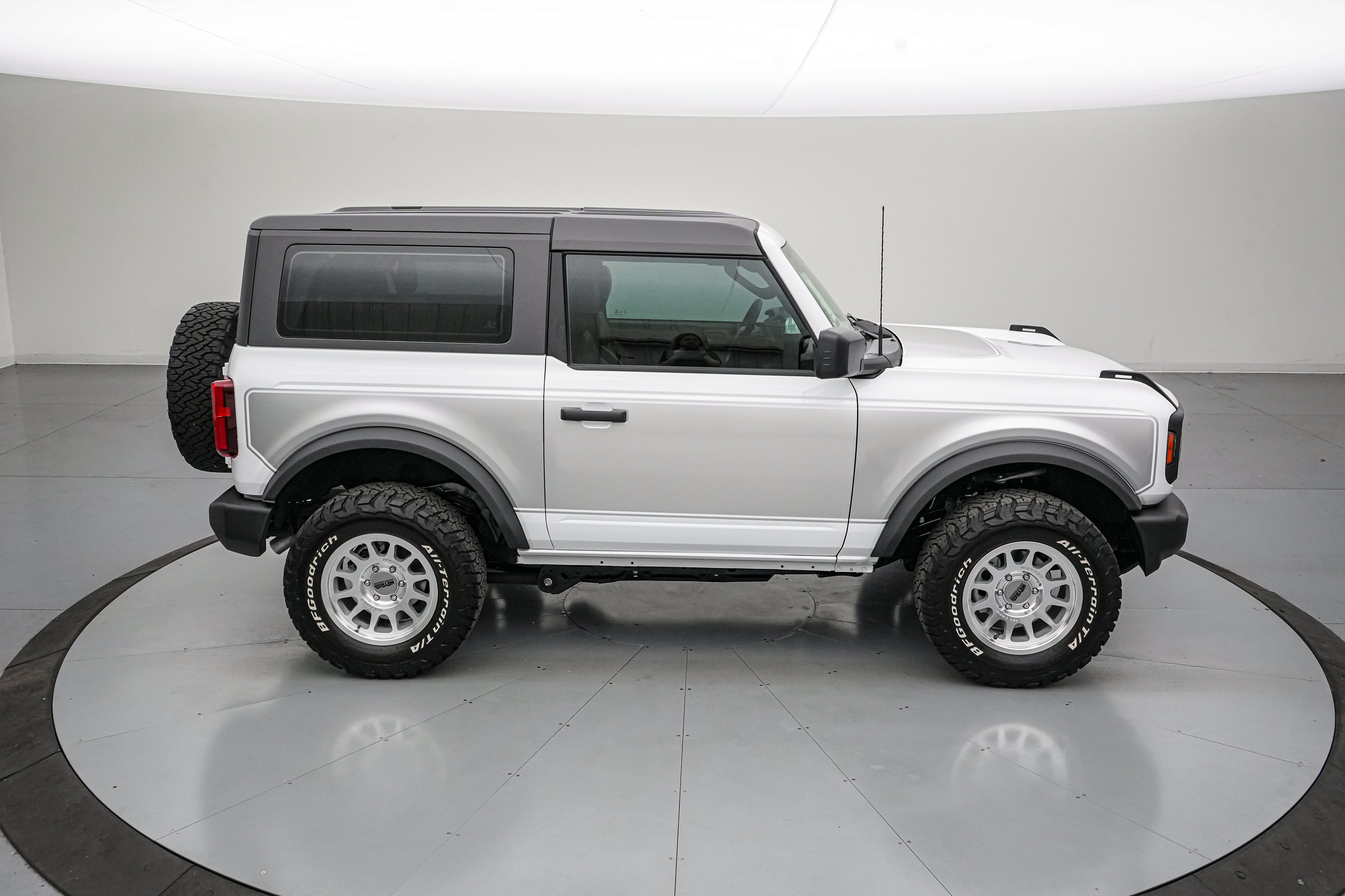 2026 Ford Bronco Vintage