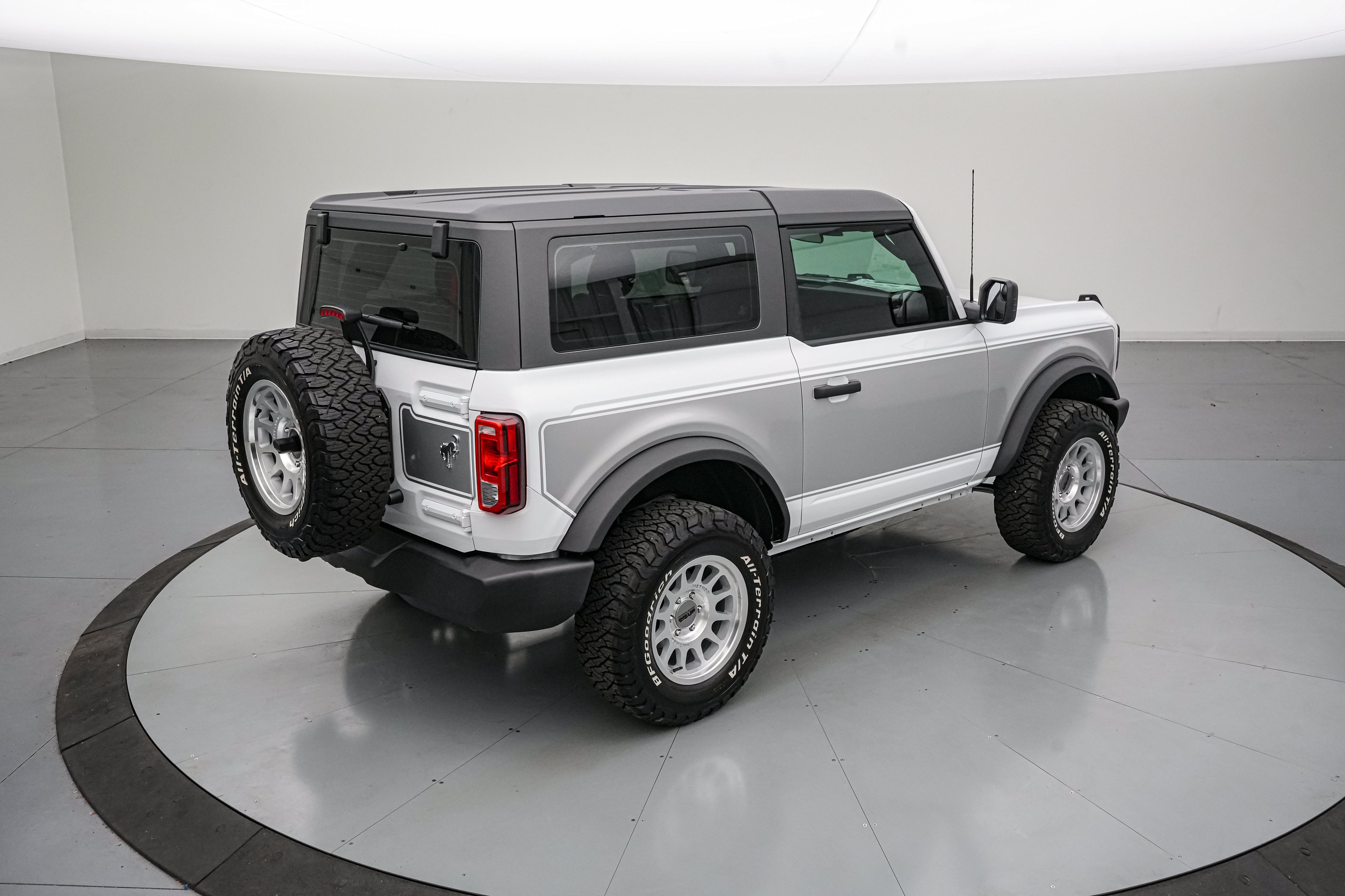2026 Ford Bronco Vintage