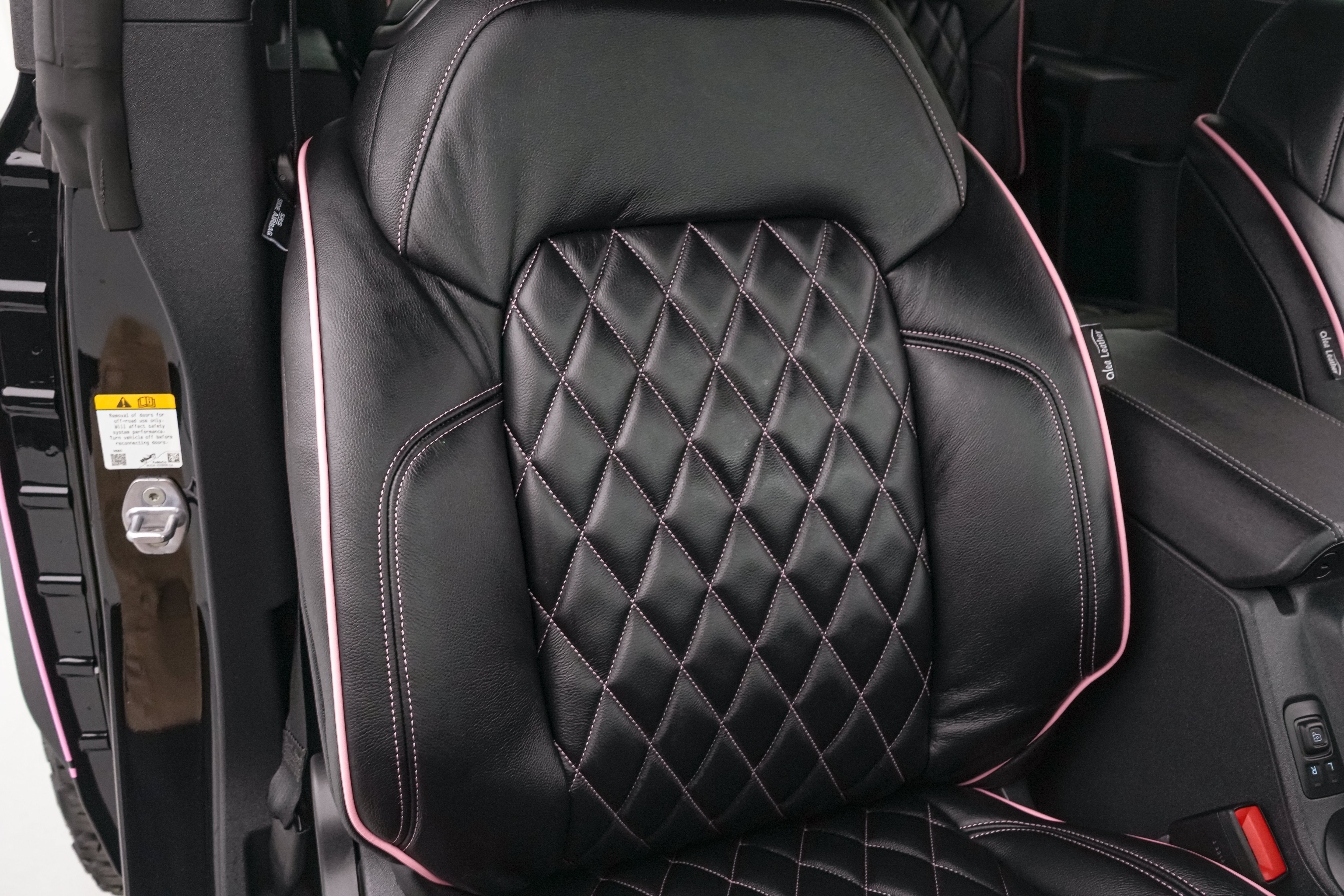 2026 Ford Bronco Vintage Pink