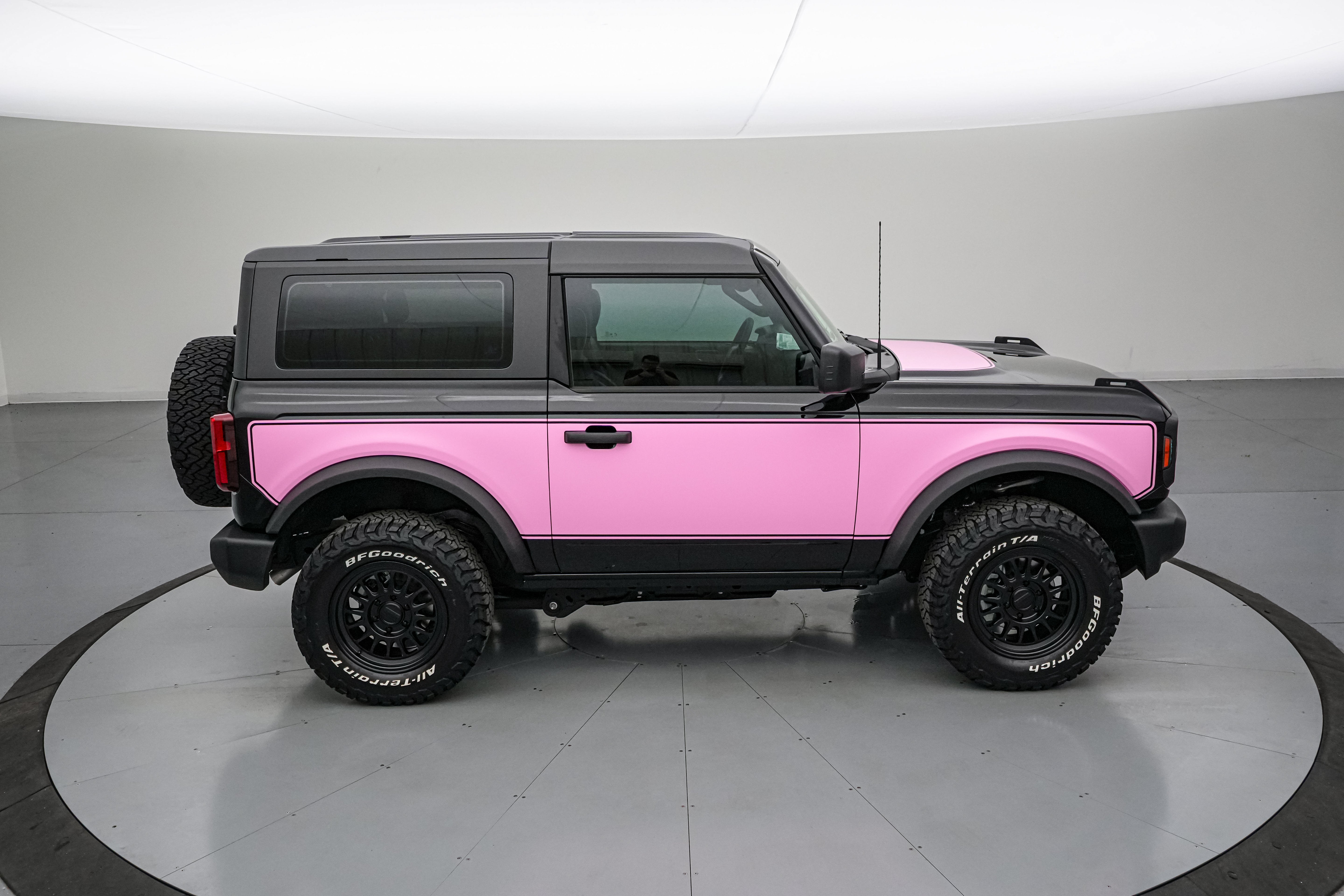 2026 Ford Bronco Vintage Pink