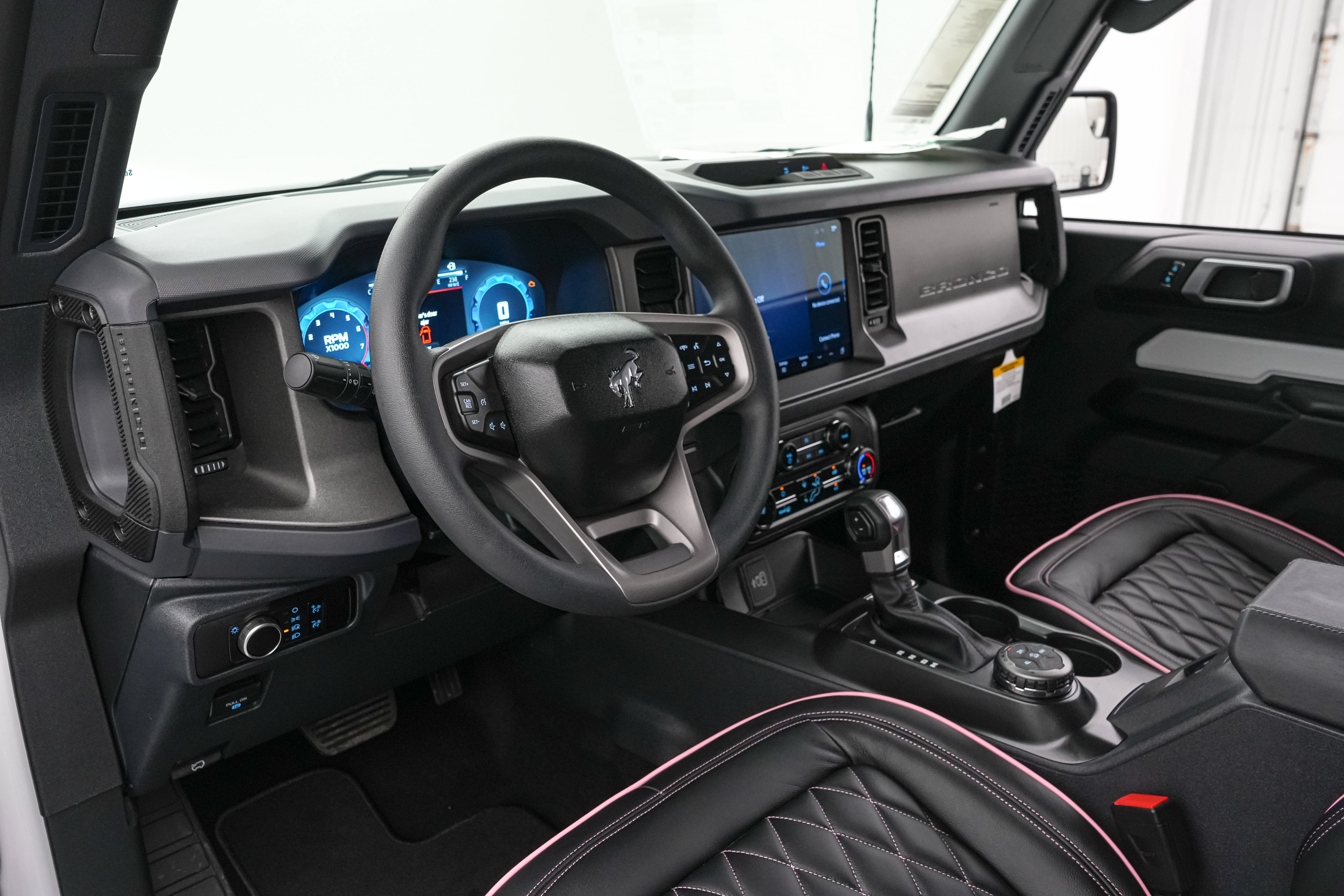 2026 Ford Bronco Vintage Pink