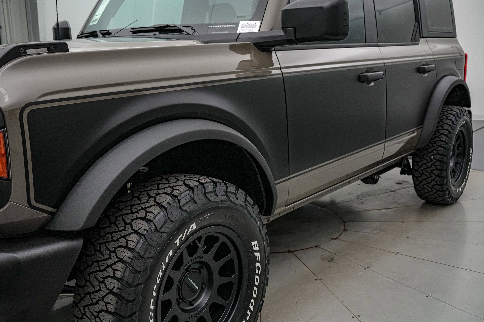 2025 Ford Bronco LMP Vintage