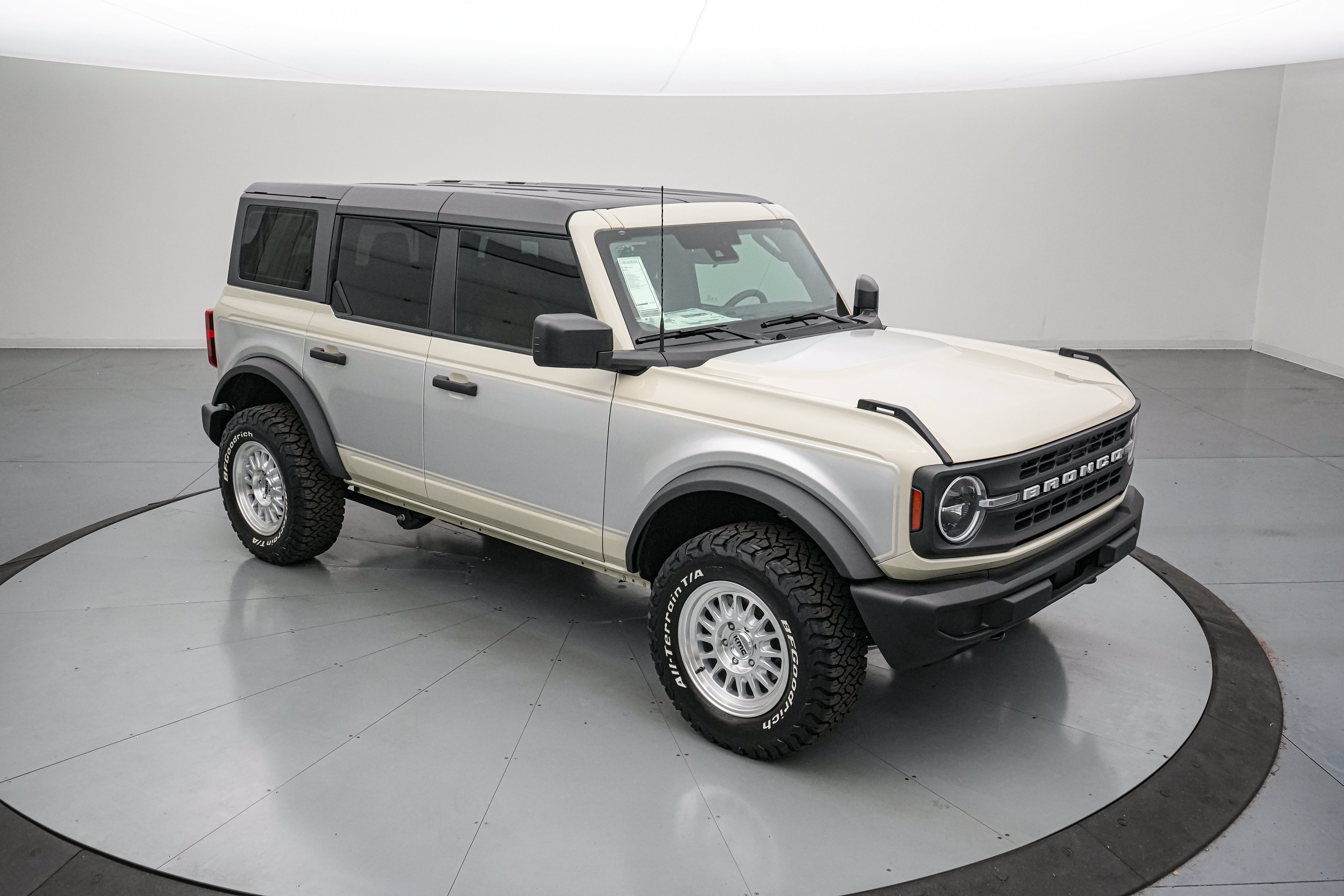 2026 Ford Bronco Vintage