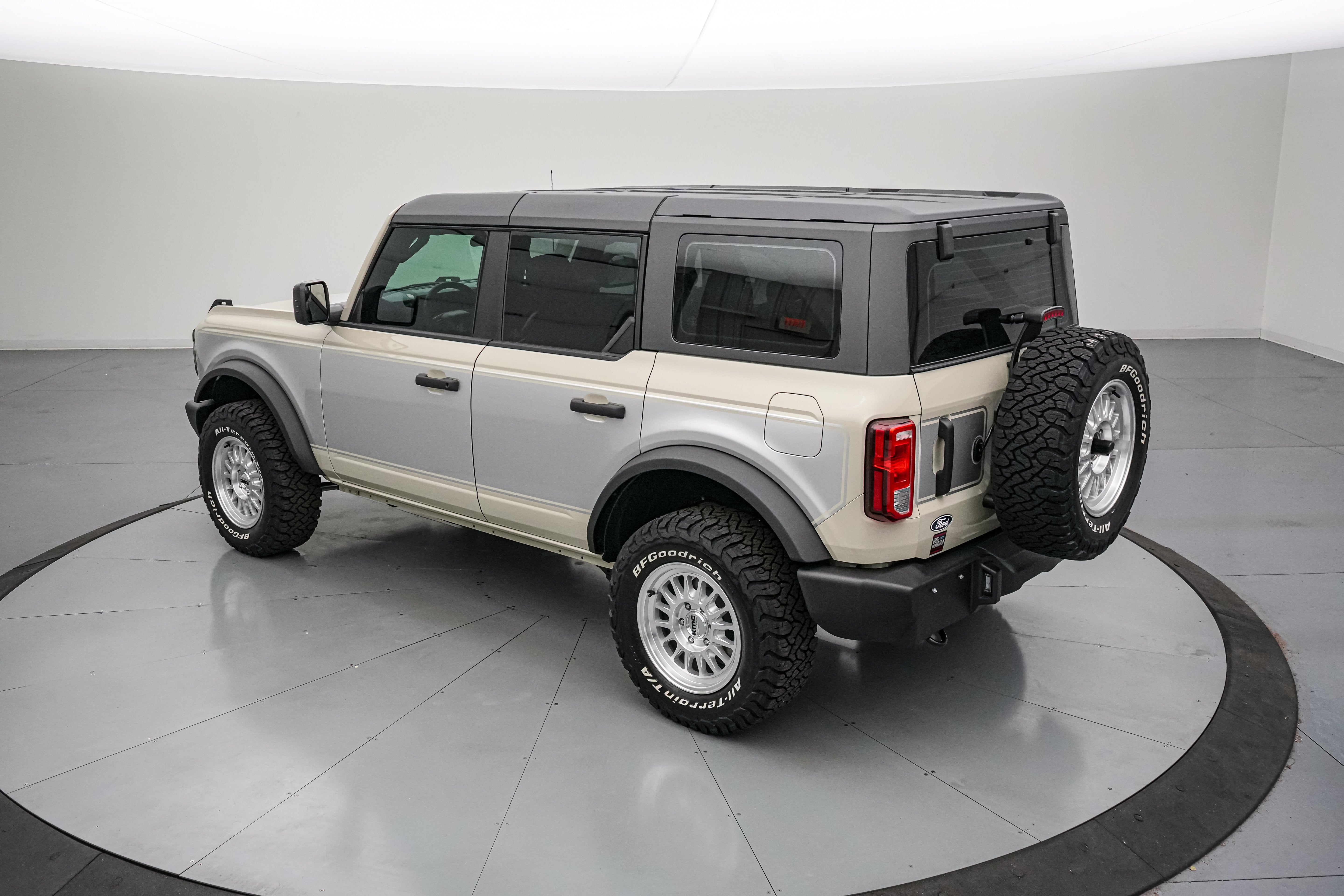 2026 Ford Bronco Vintage