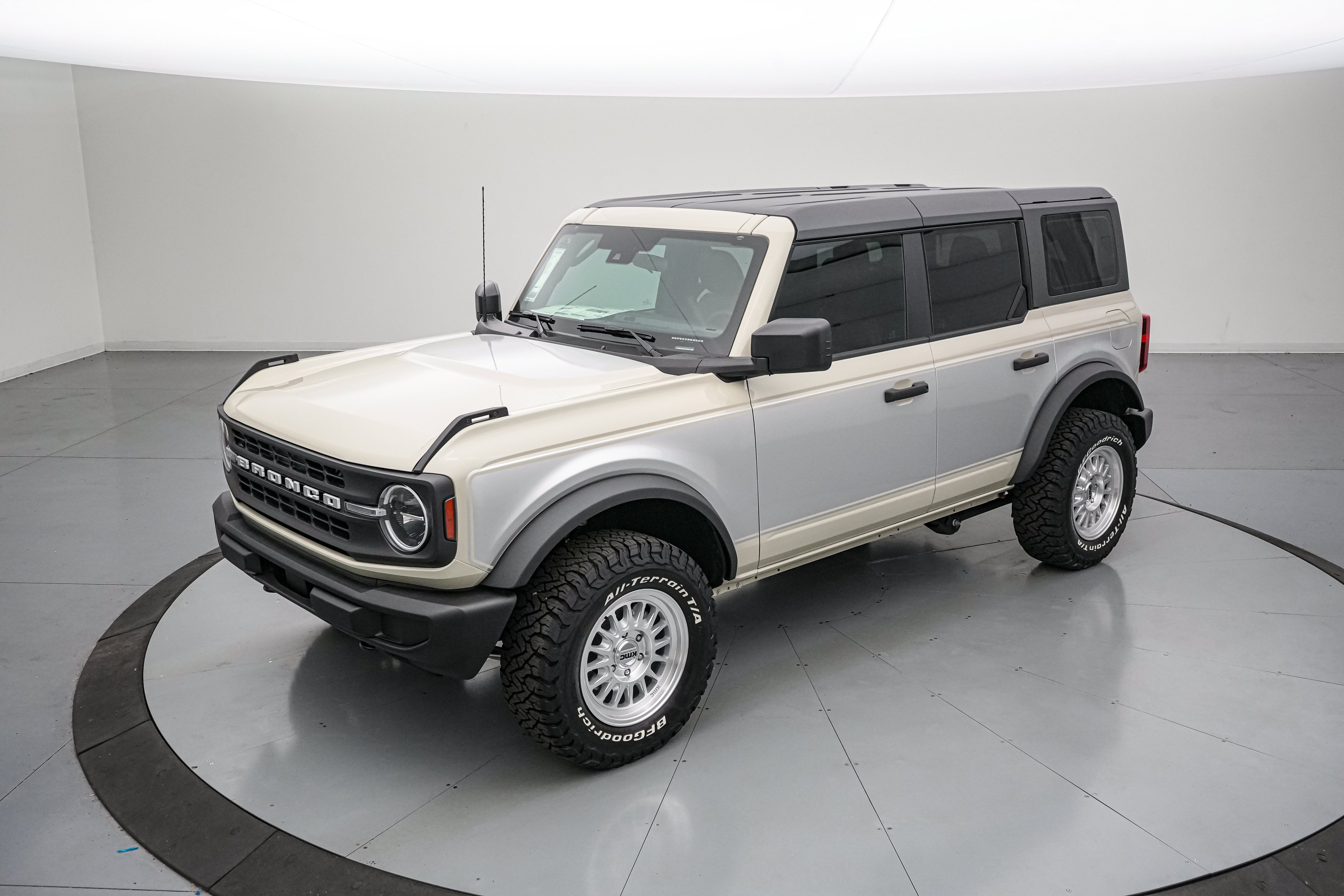 2026 Ford Bronco Vintage