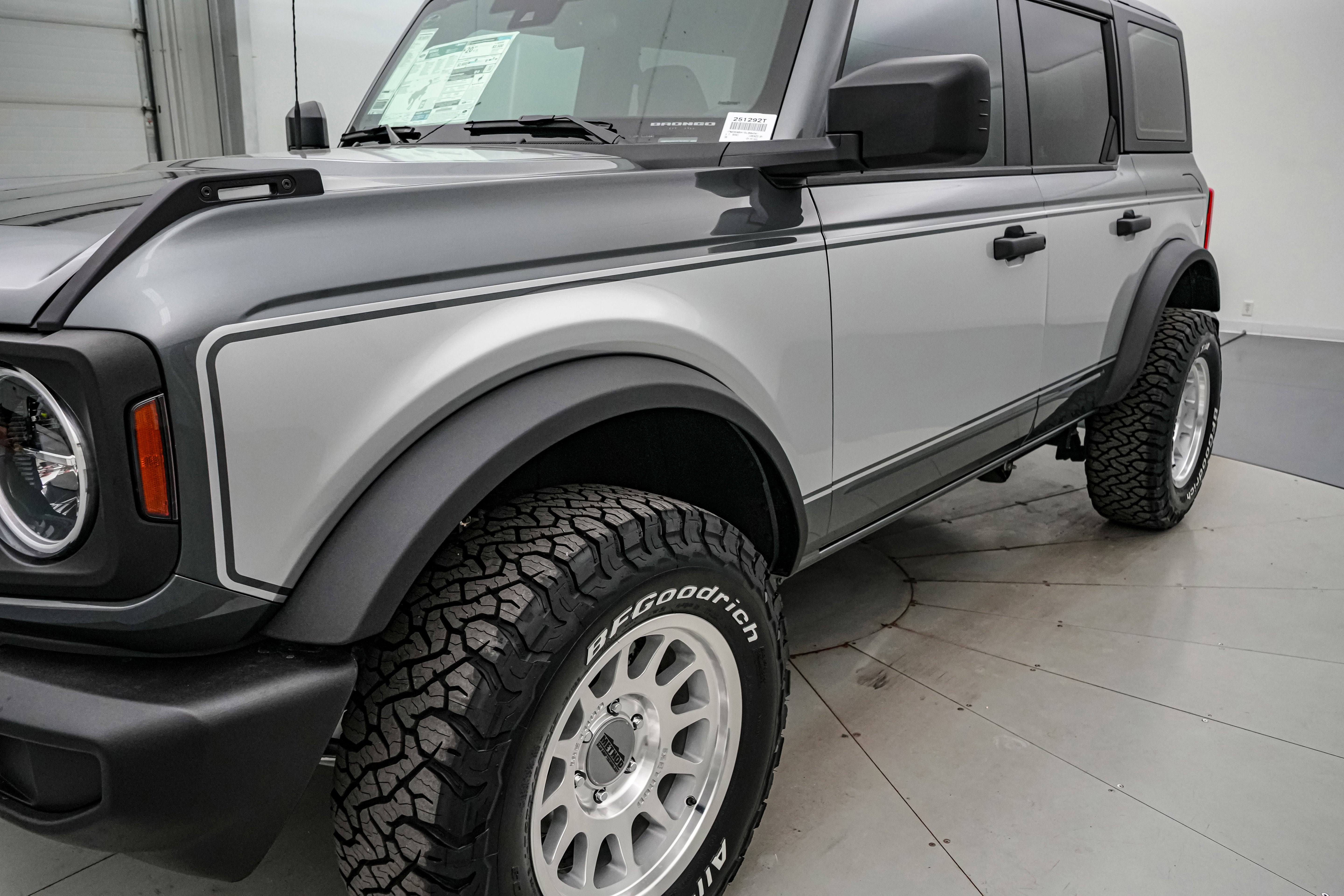 2025 Ford Bronco LMP Vintage