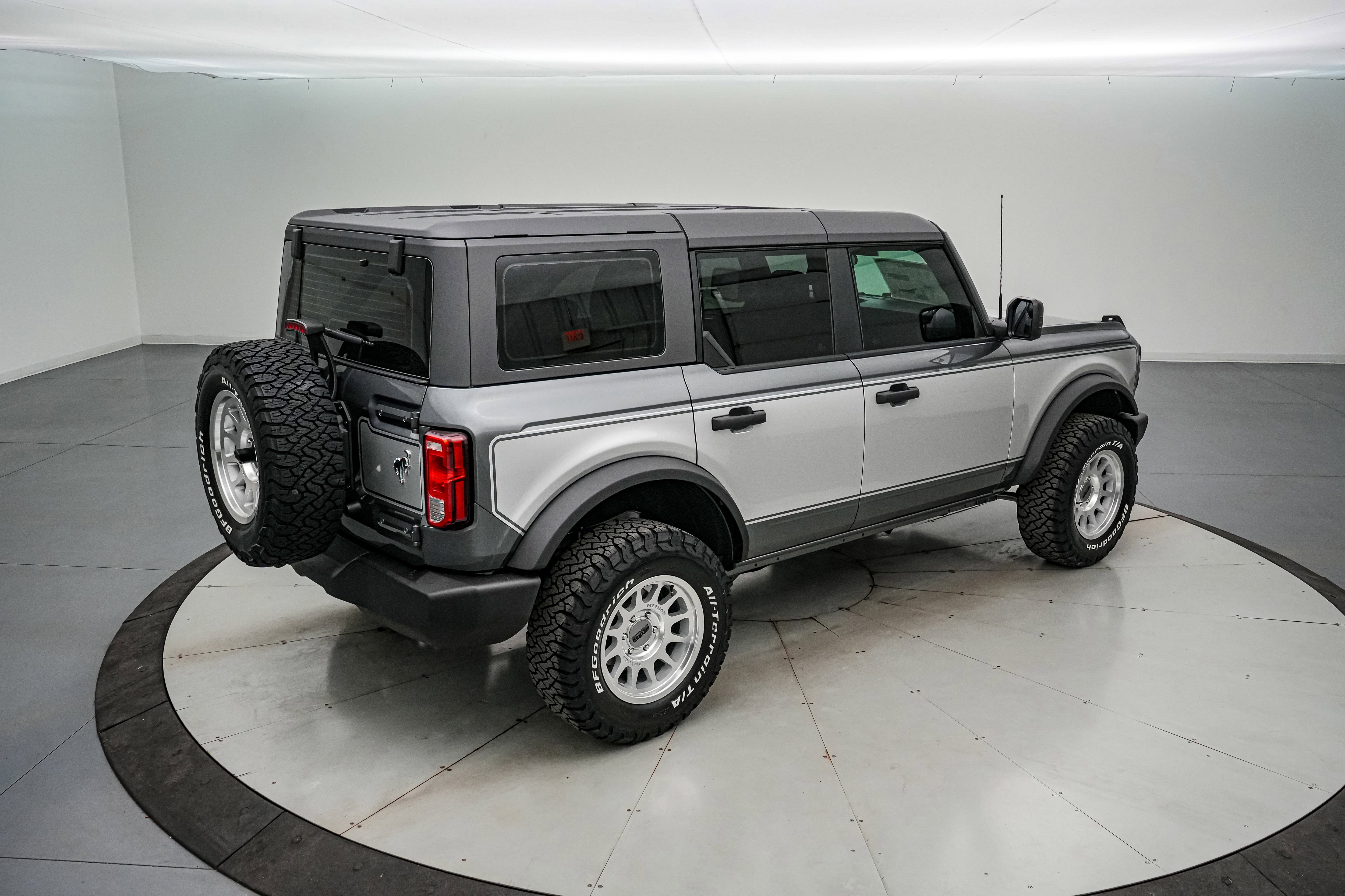 2025 Ford Bronco LMP Vintage