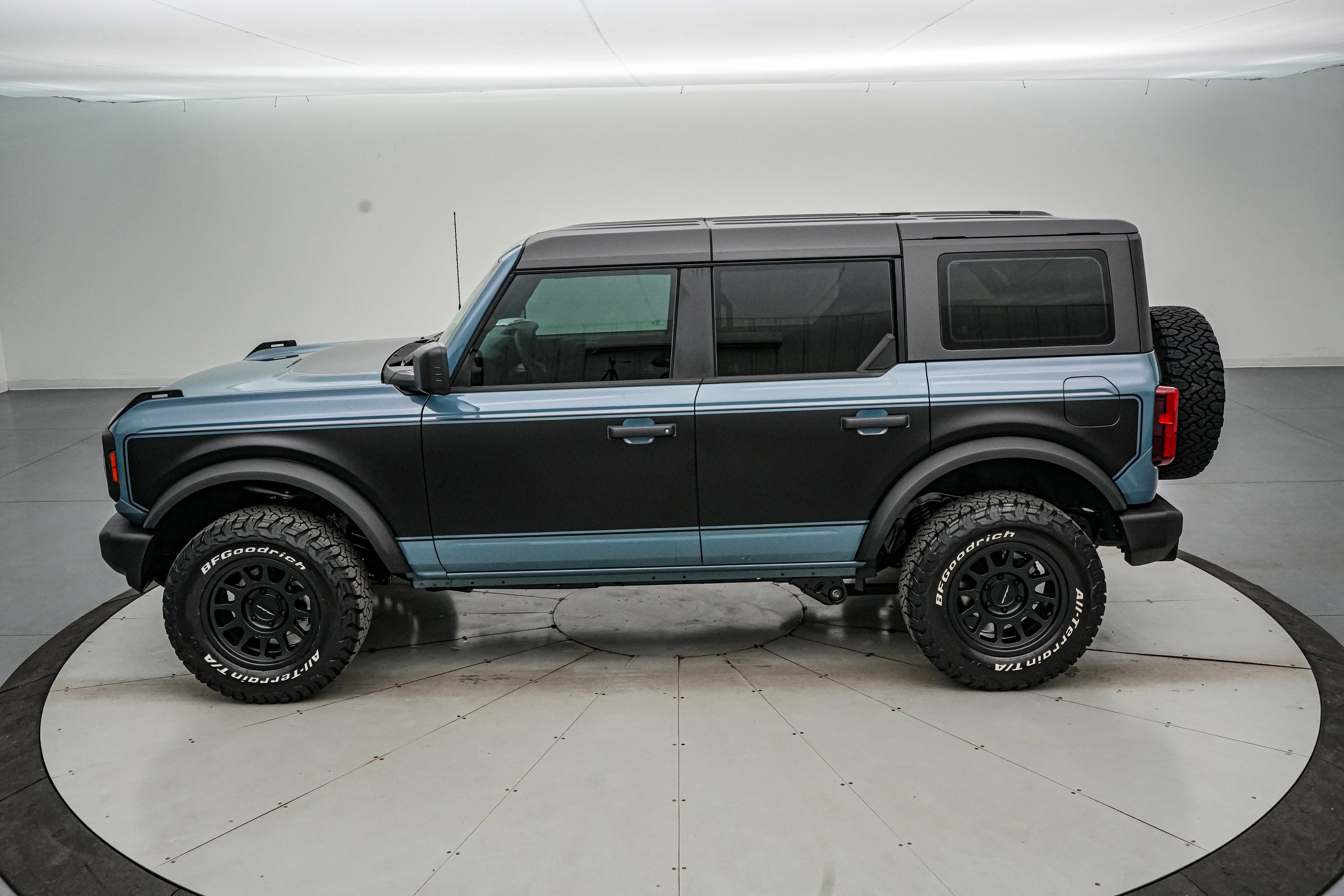 2025 Ford Bronco LMP Vintage