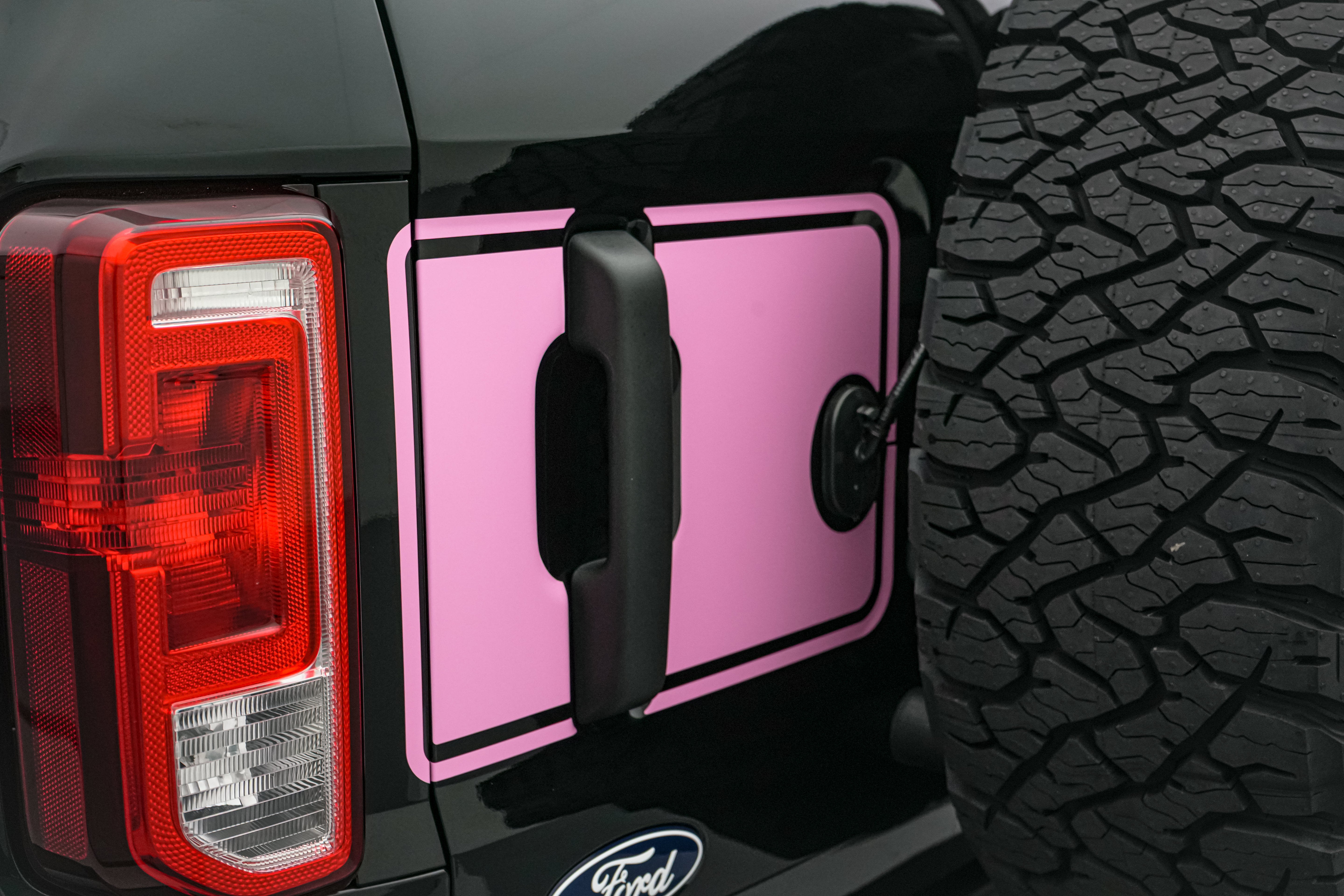 2026 Ford Bronco Vintage Pink