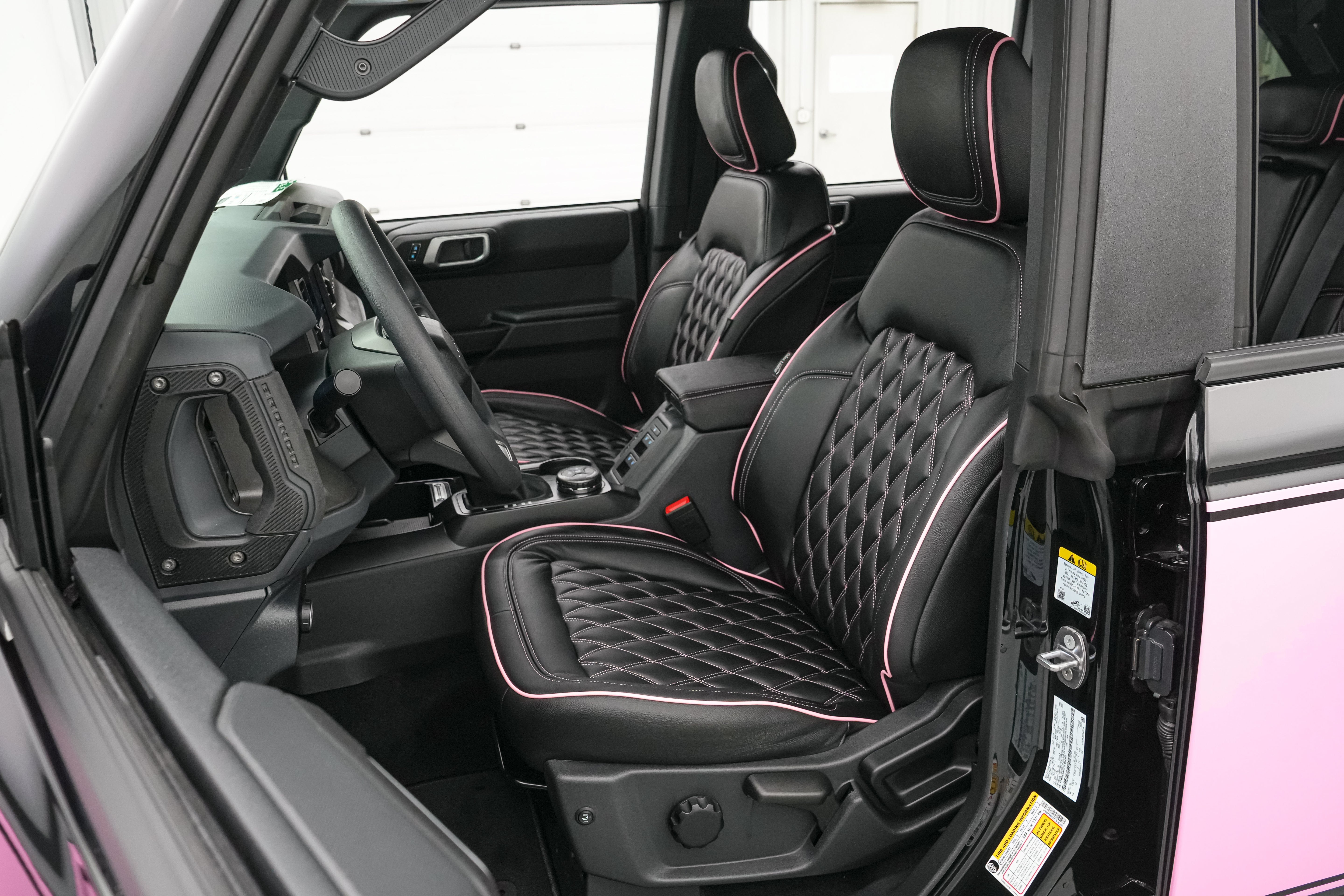 2026 Ford Bronco Vintage Pink