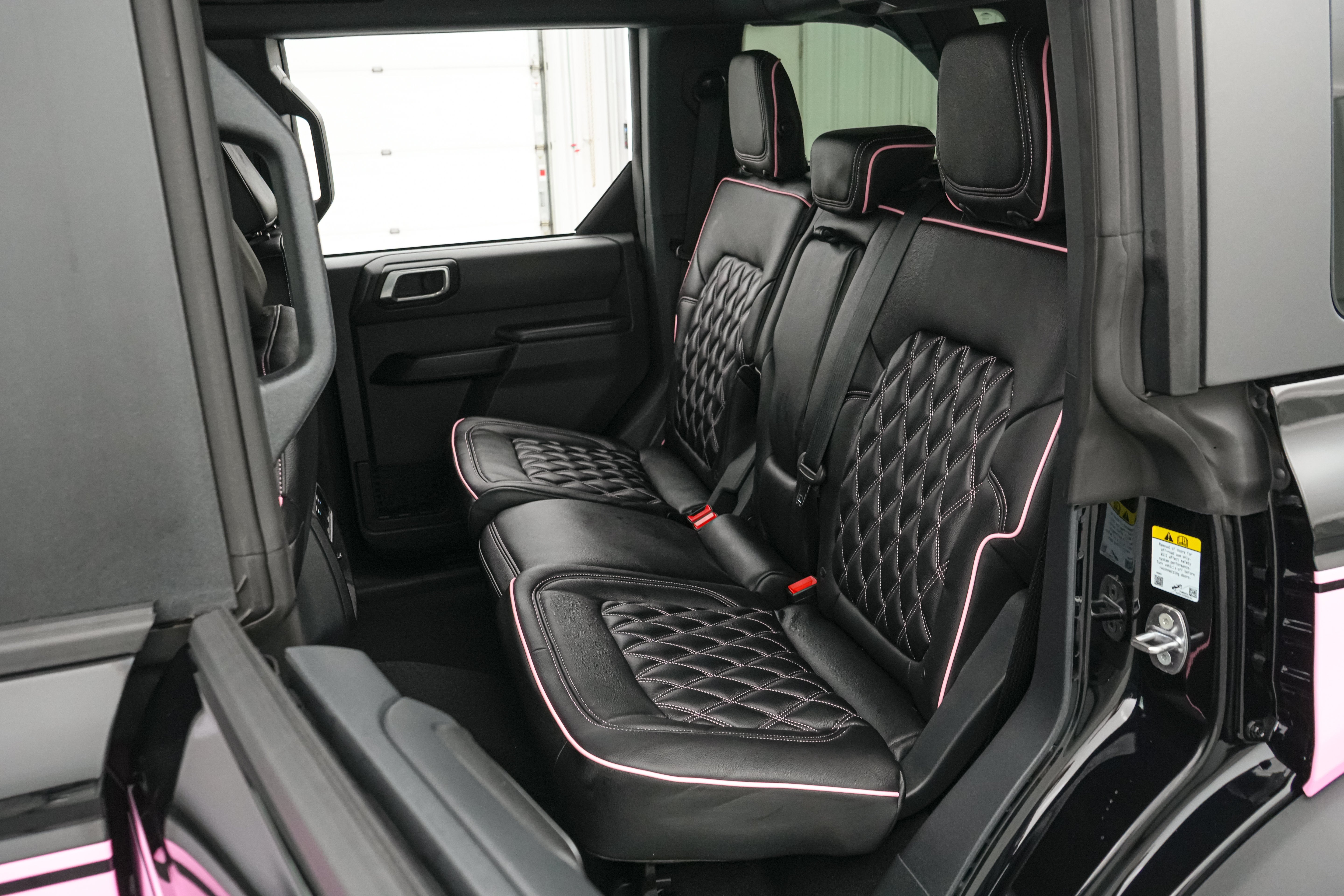2026 Ford Bronco Vintage Pink