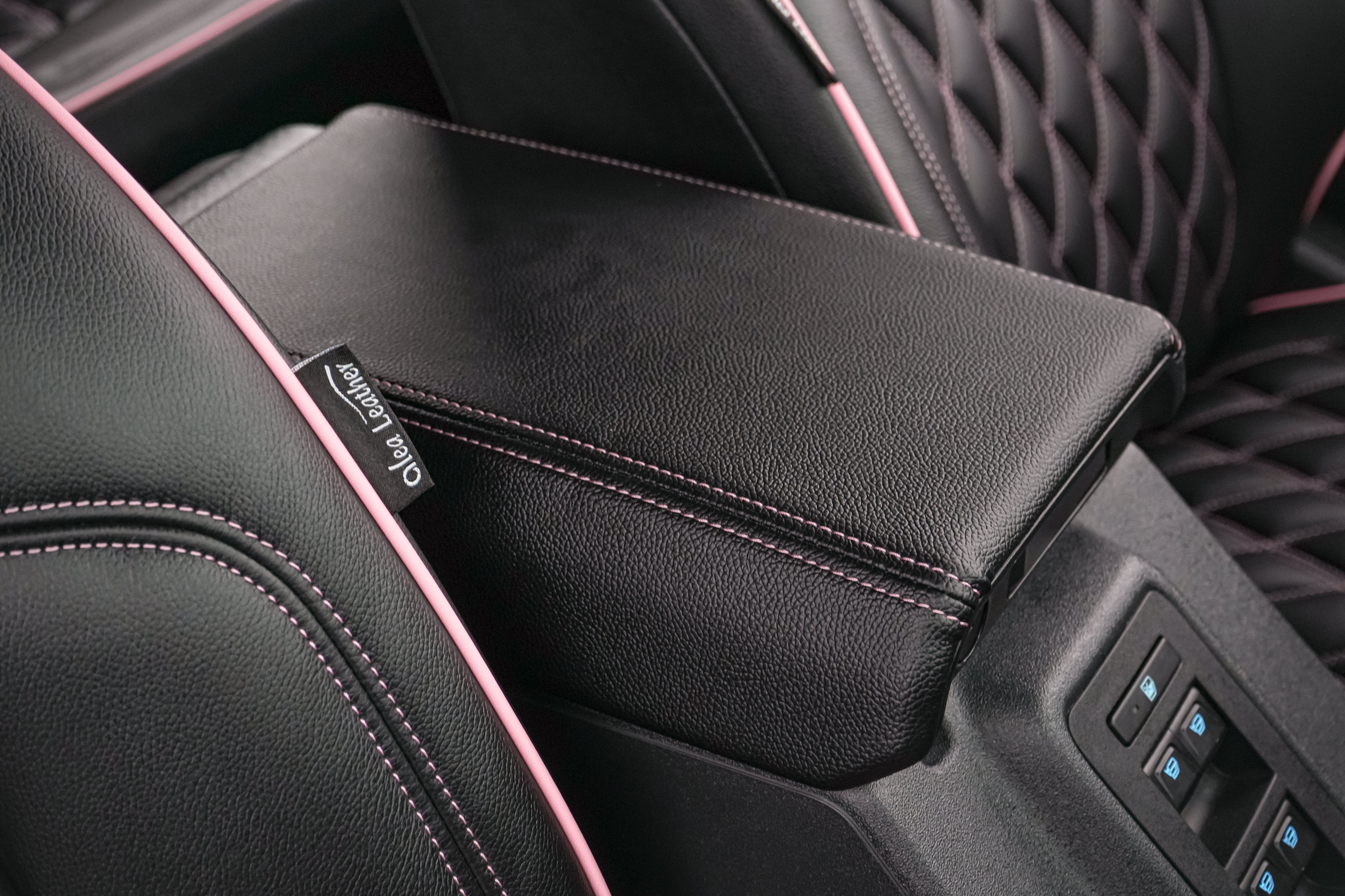 2026 Ford Bronco Vintage Pink