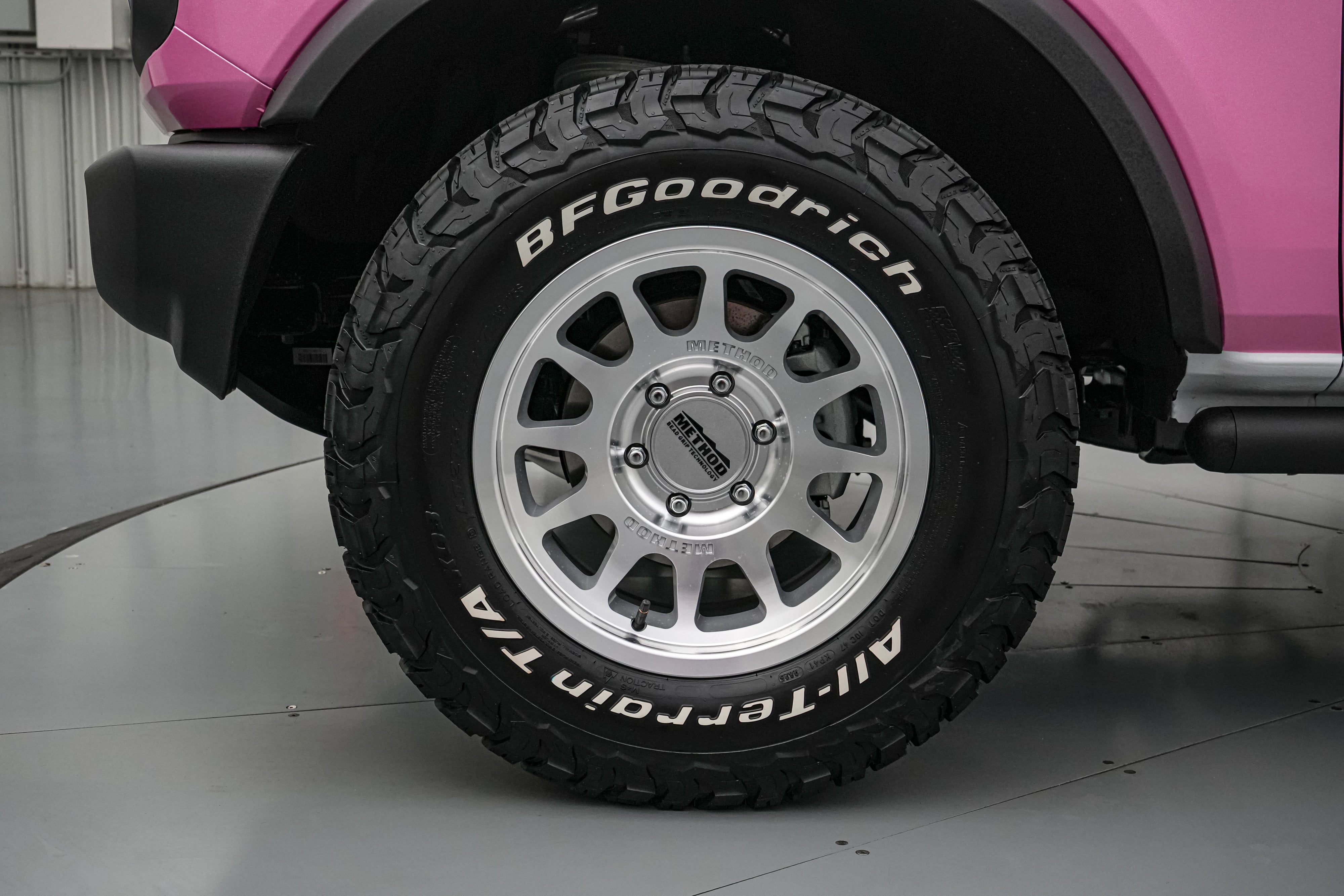 2026 Ford Bronco Vintage Pink Pony