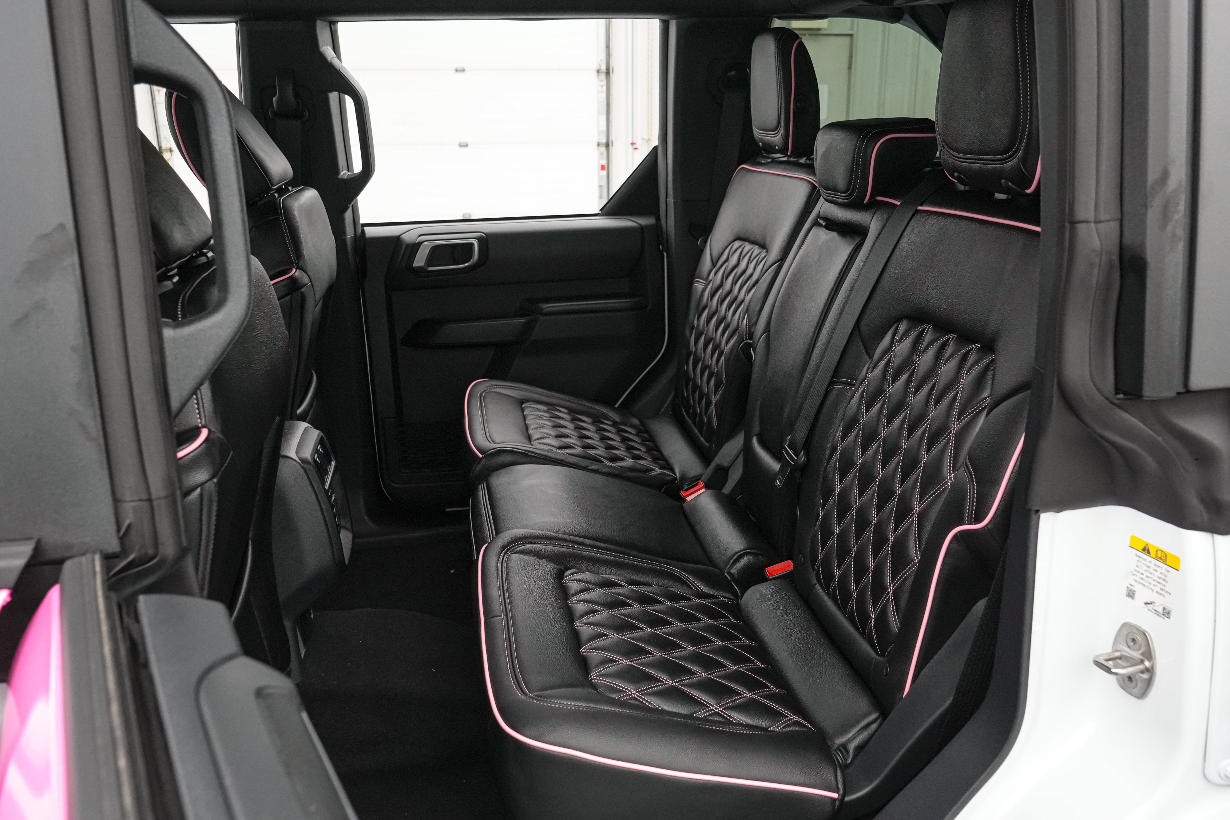 2026 Ford Bronco Vintage Pink Pony