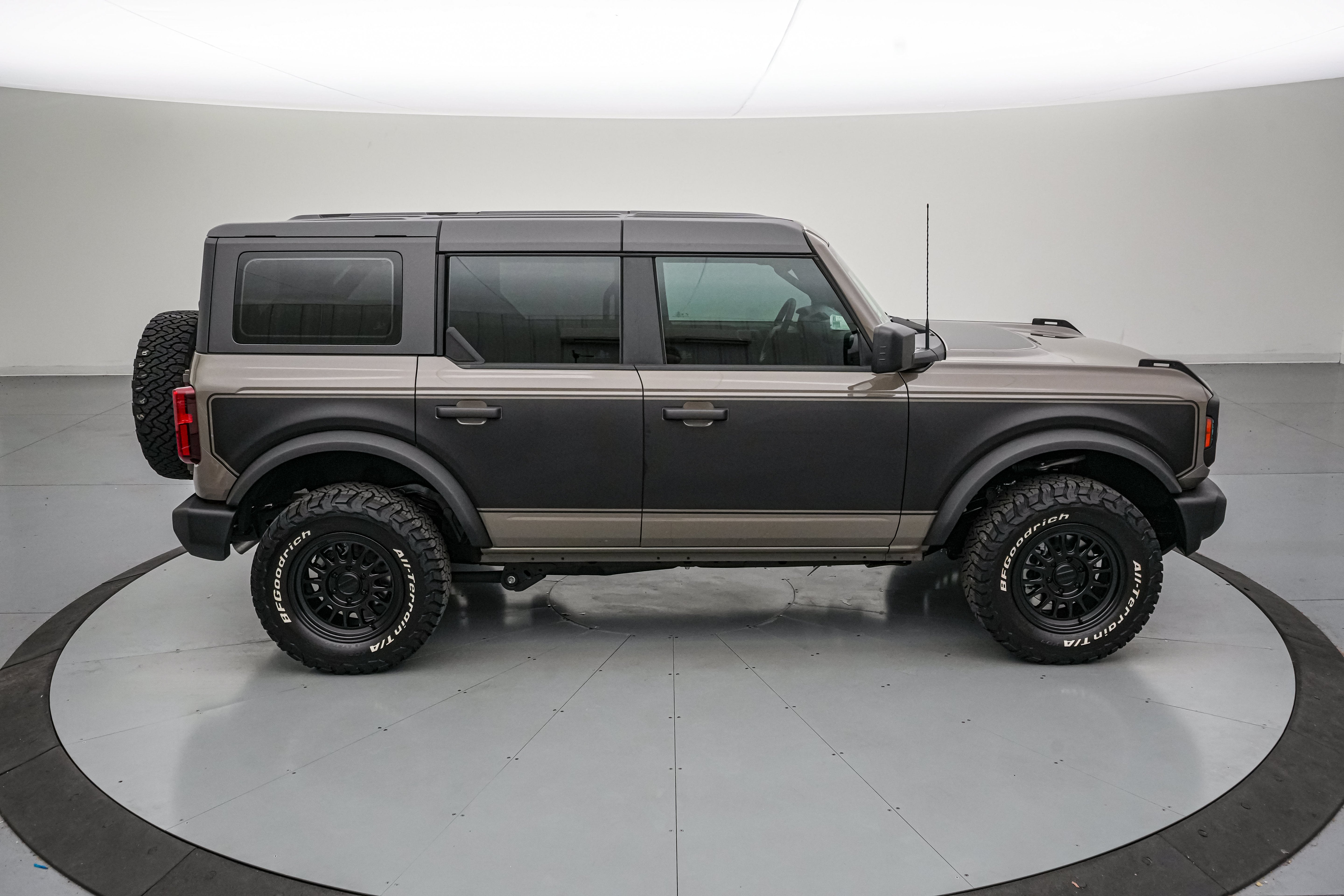 2026 Ford Bronco Vintage