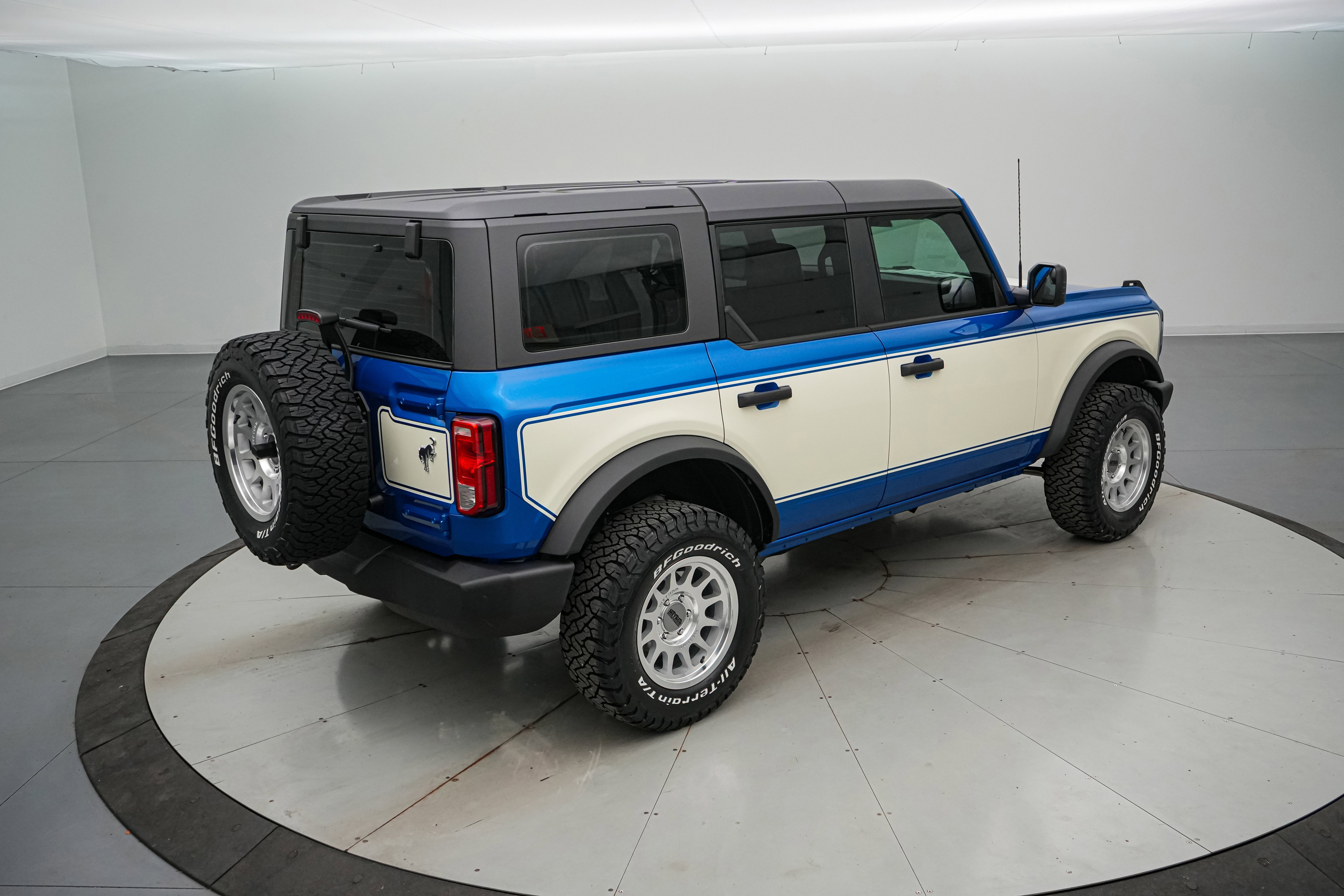 2025 Ford Bronco LMP Vintage