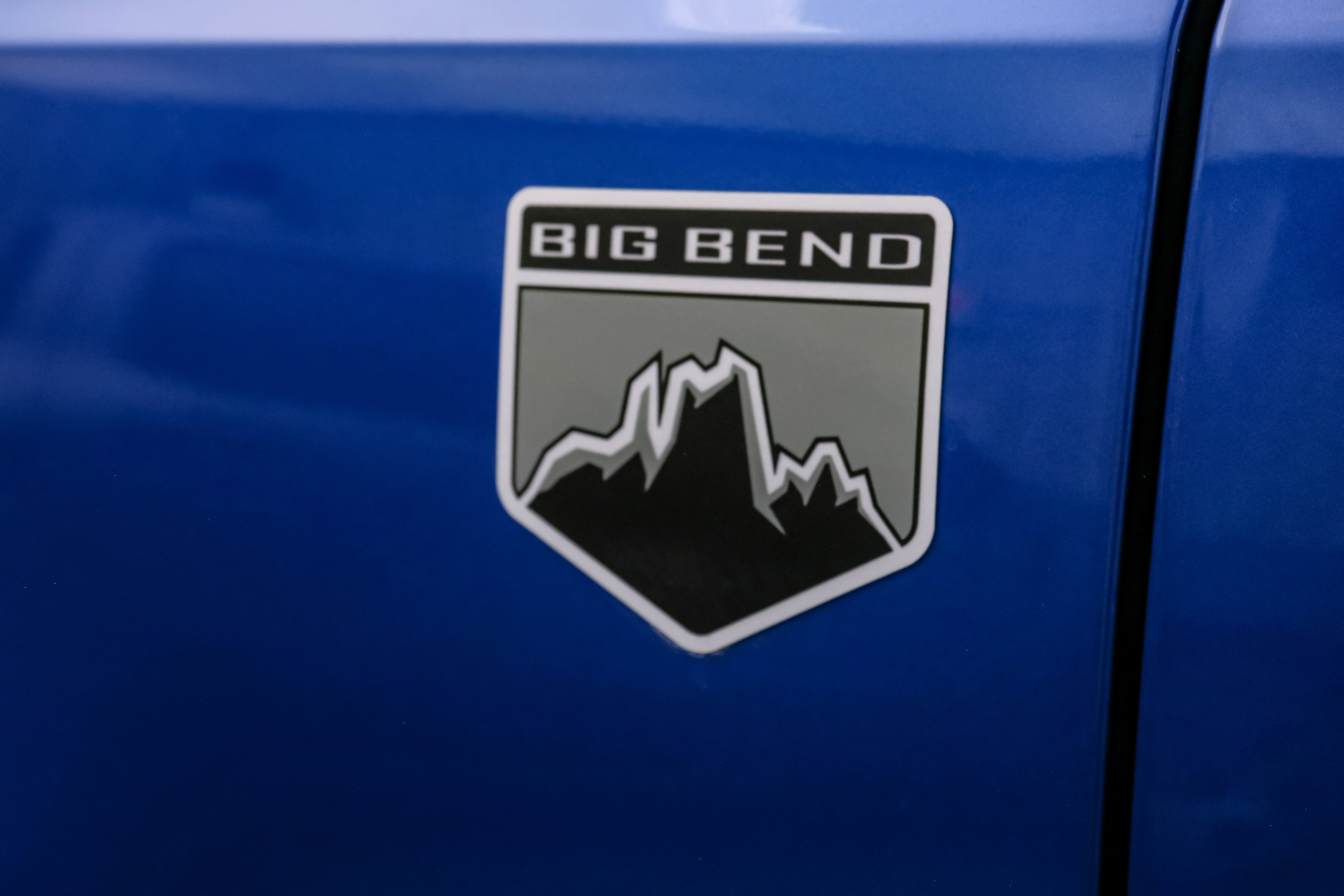 2025 Ford Bronco Big Bend w/Dark Trail Package