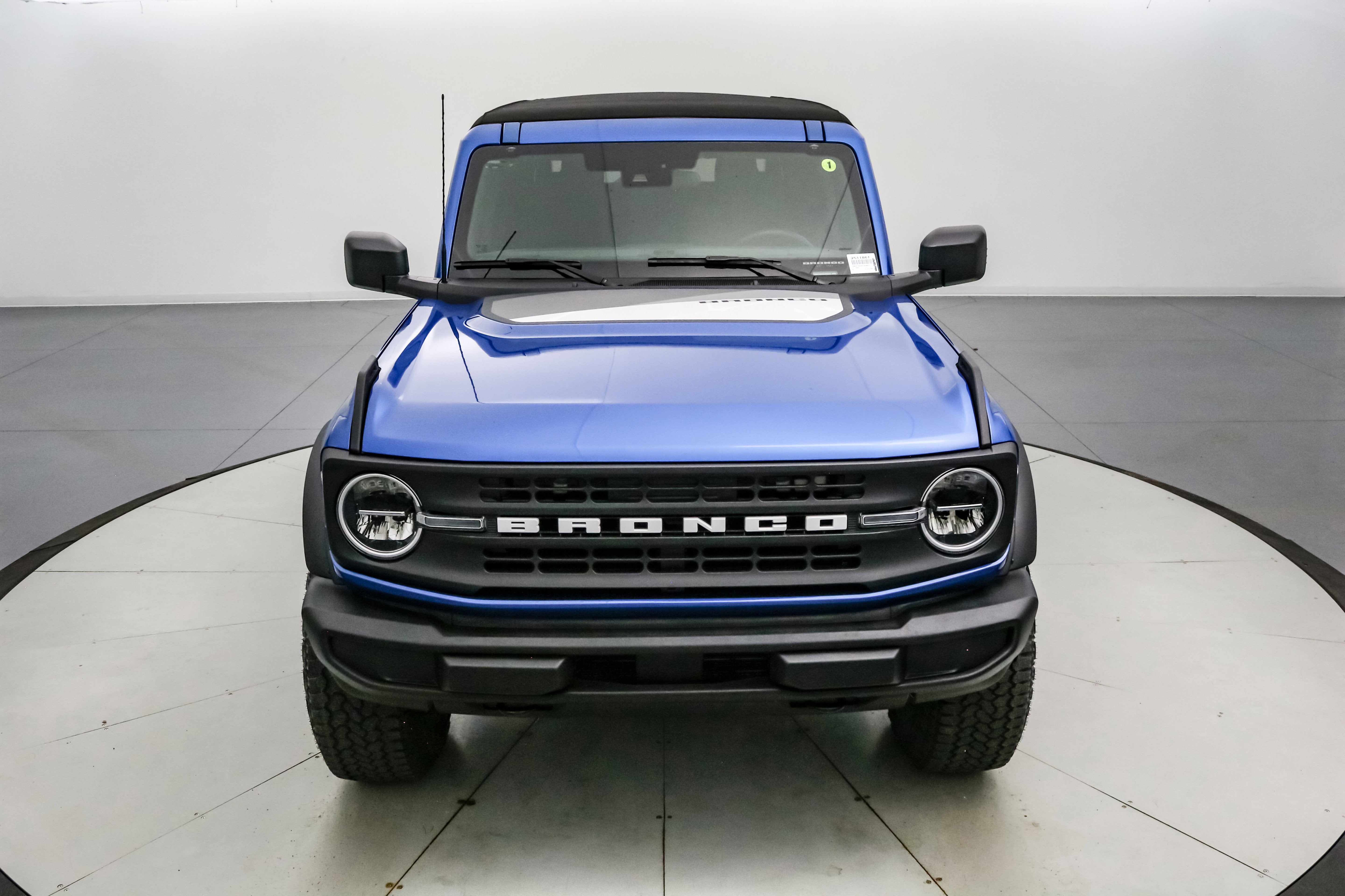 2025 Ford Bronco Big Bend w/Dark Trail Package