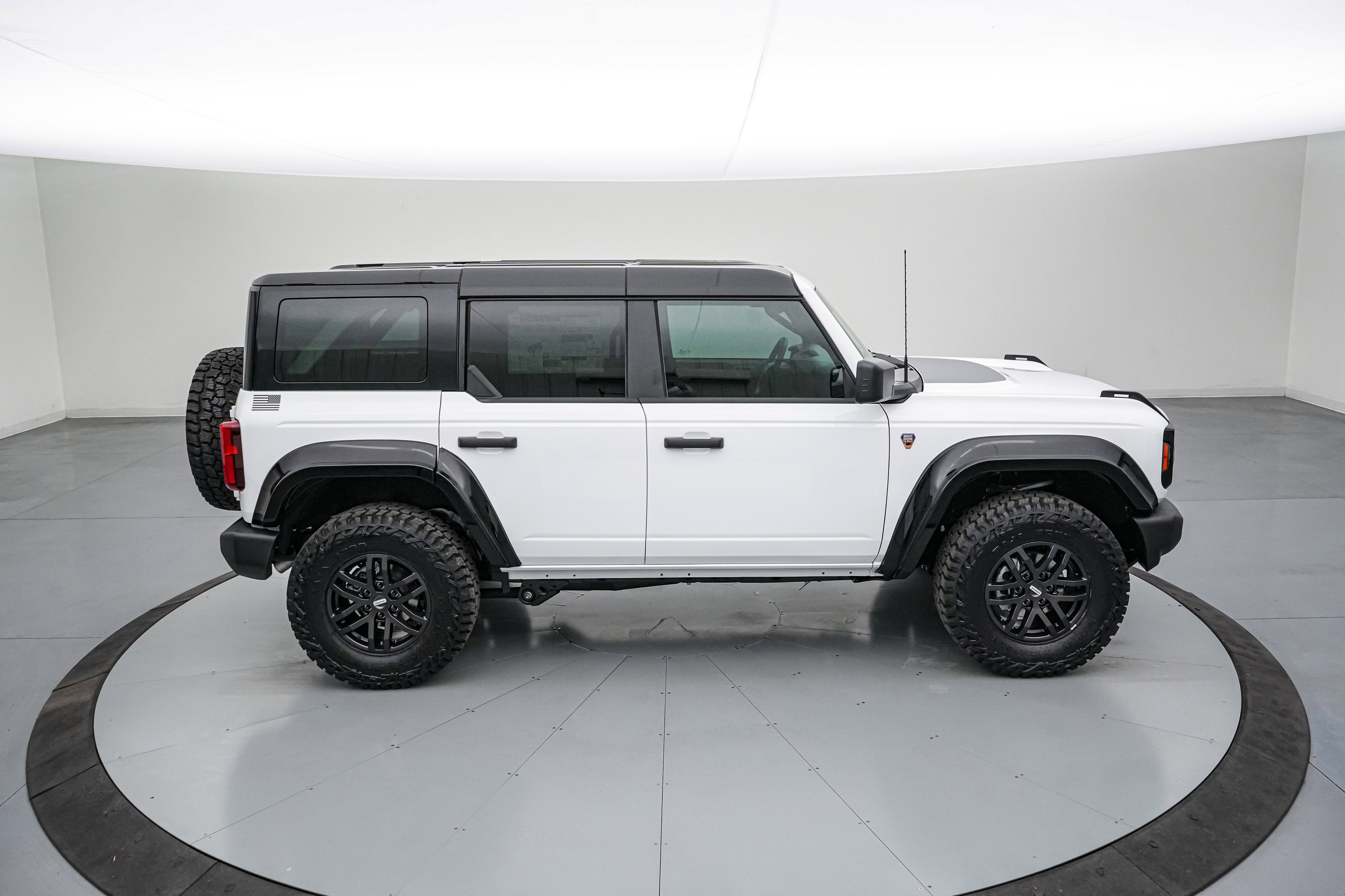 2026 Ford Bronco Night Shade