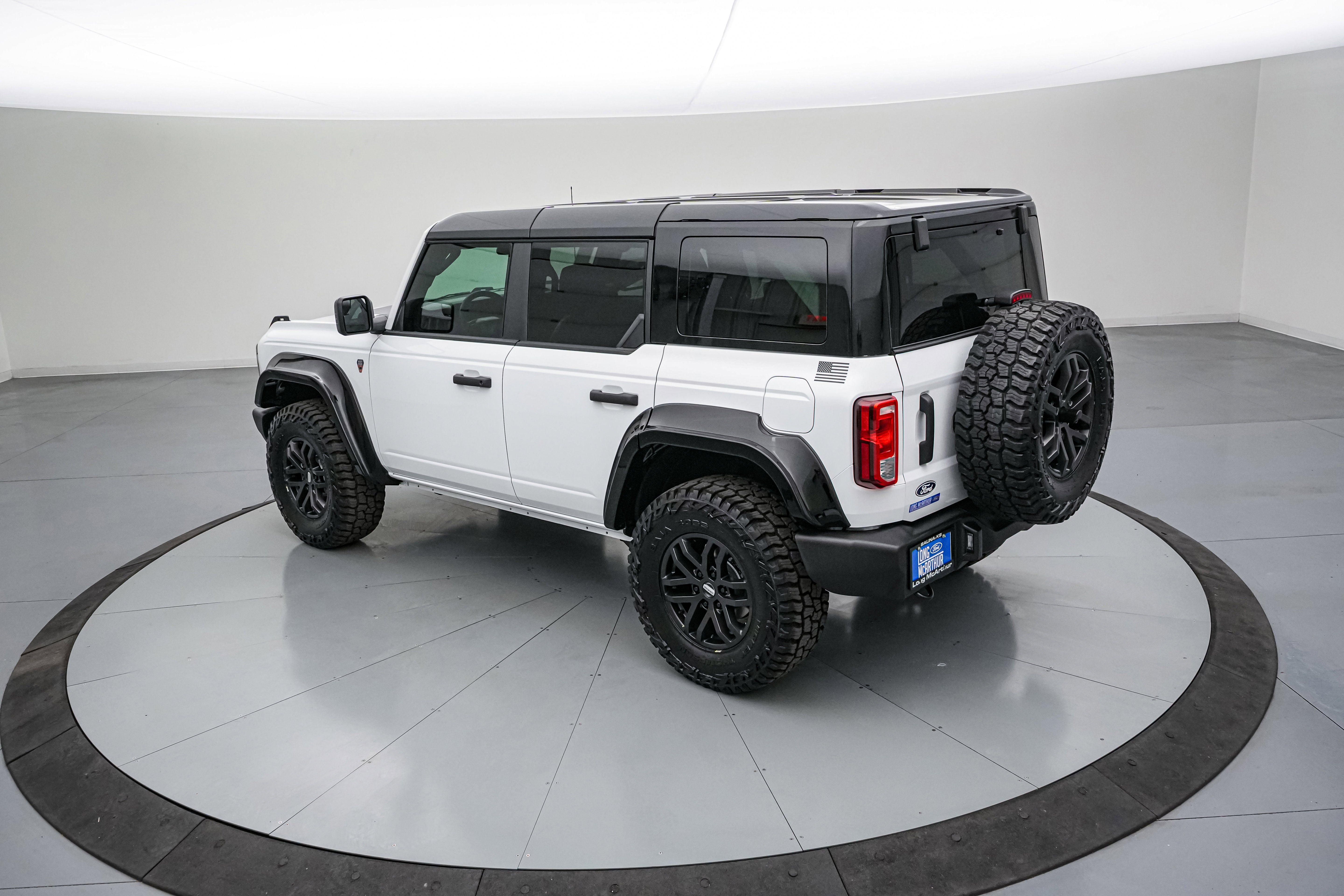 2026 Ford Bronco Night Shade