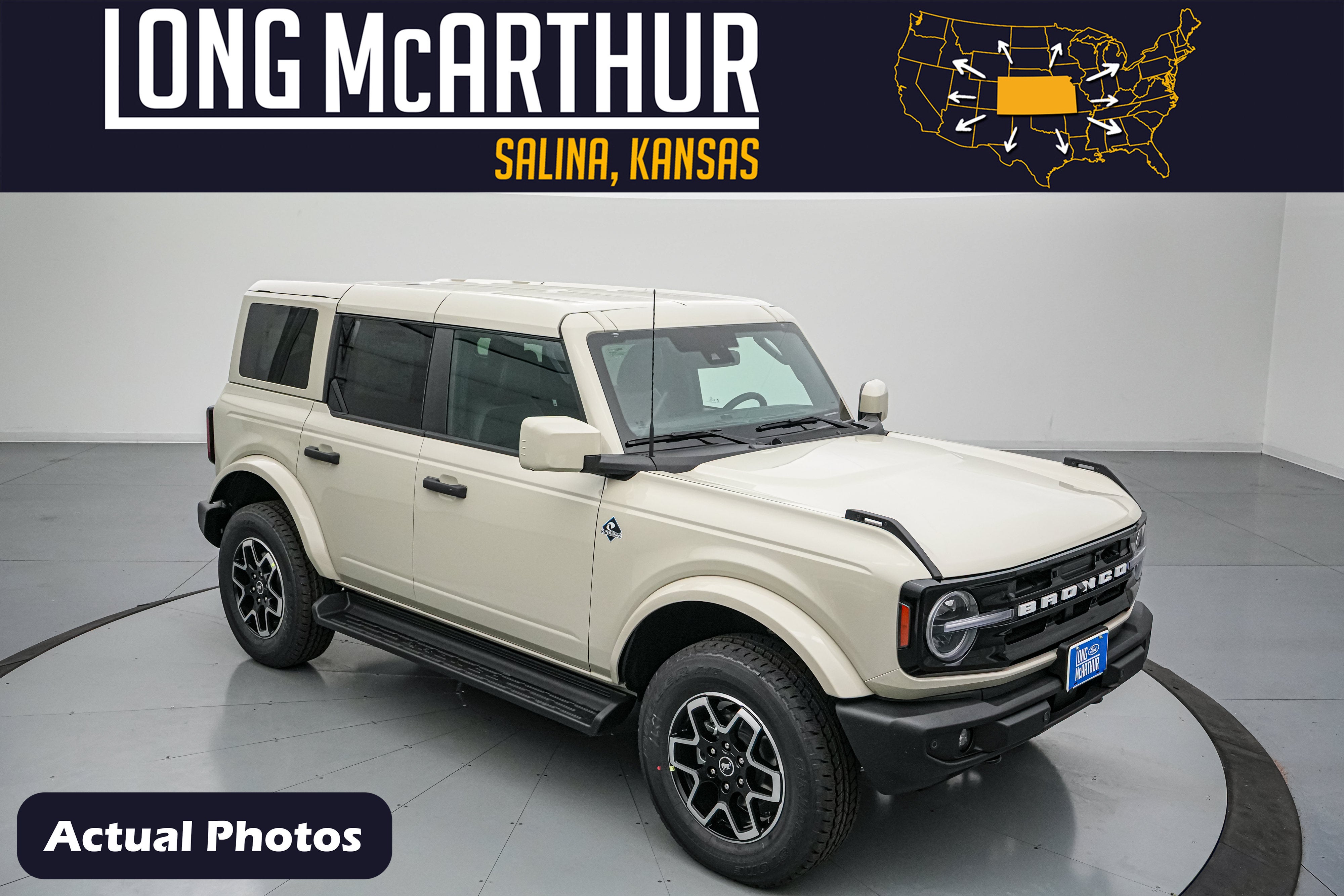 2026 Ford Bronco Outer Banks