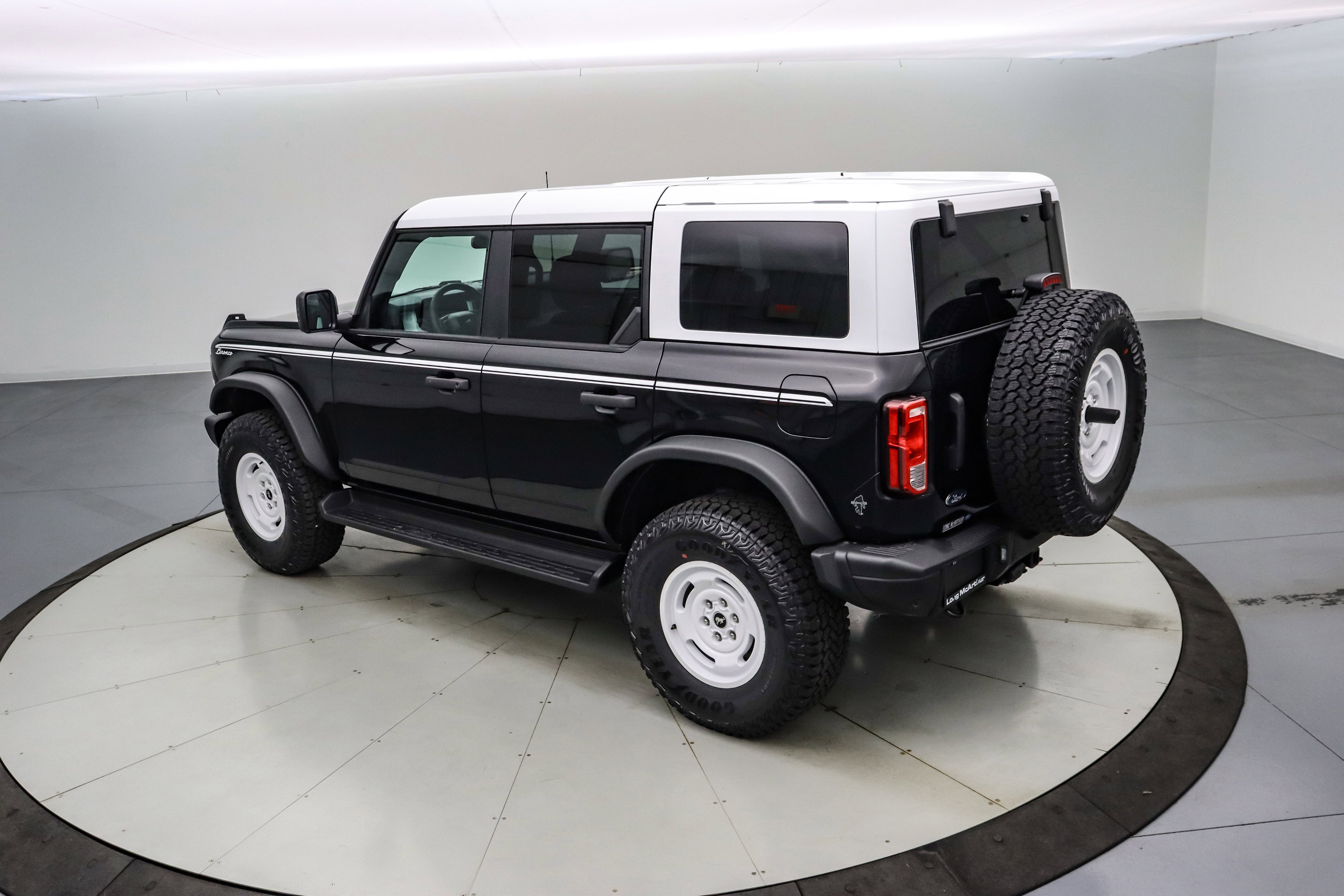 2025 Ford Bronco Heritage Edition