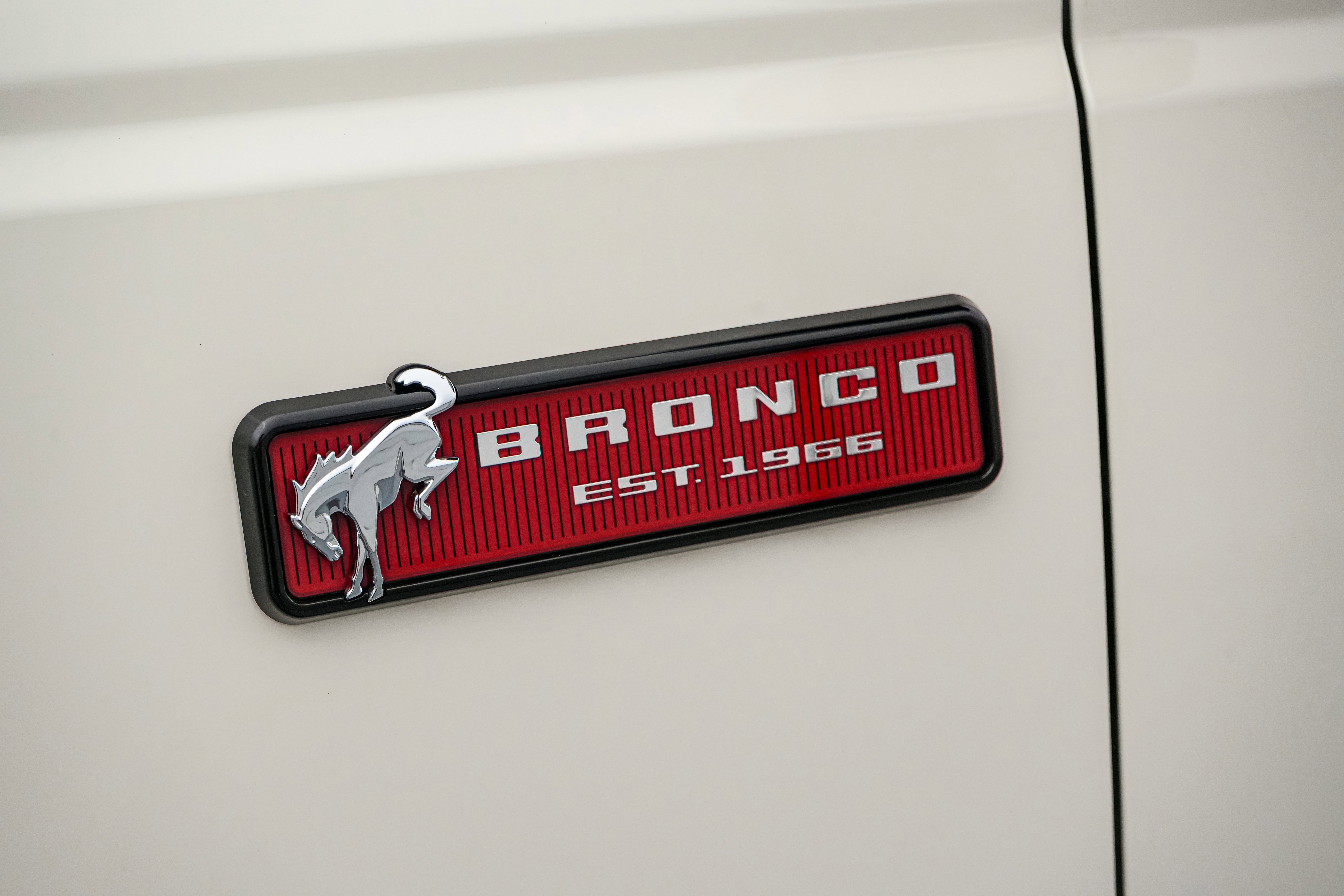 2026 Ford Bronco Outer Banks 60th Edition