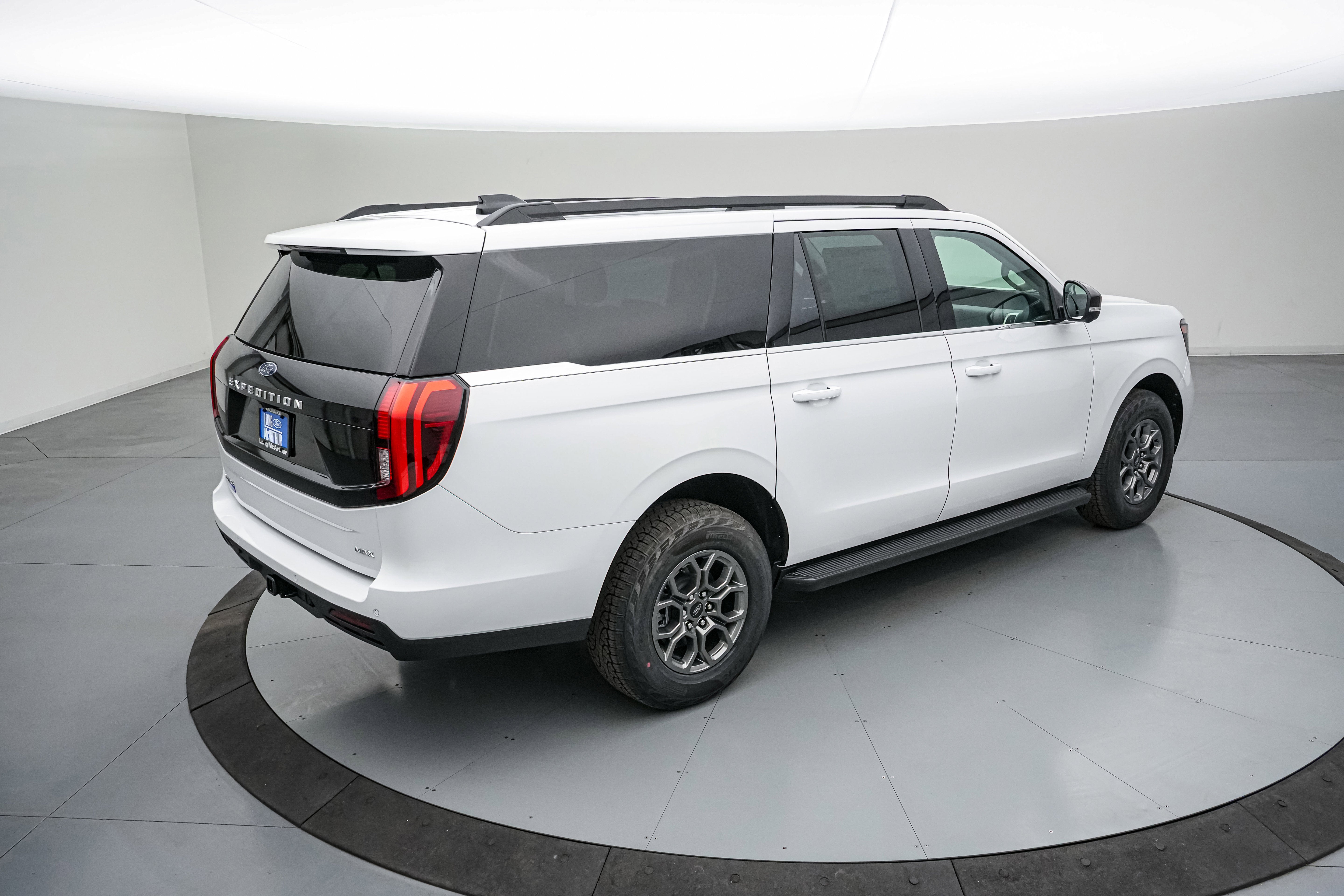 2026 Ford Expedition Max Active