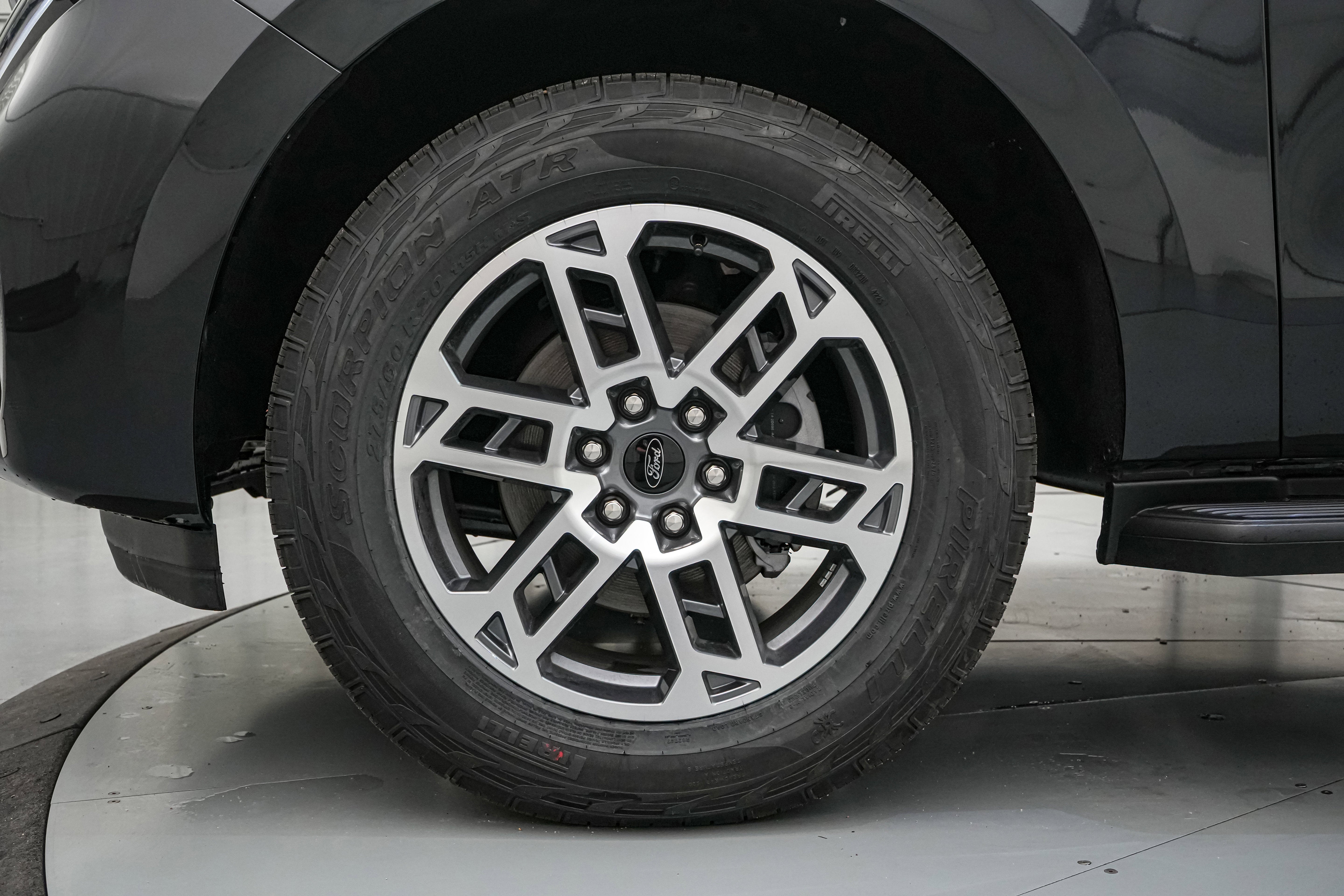 2026 Ford Expedition Max Active